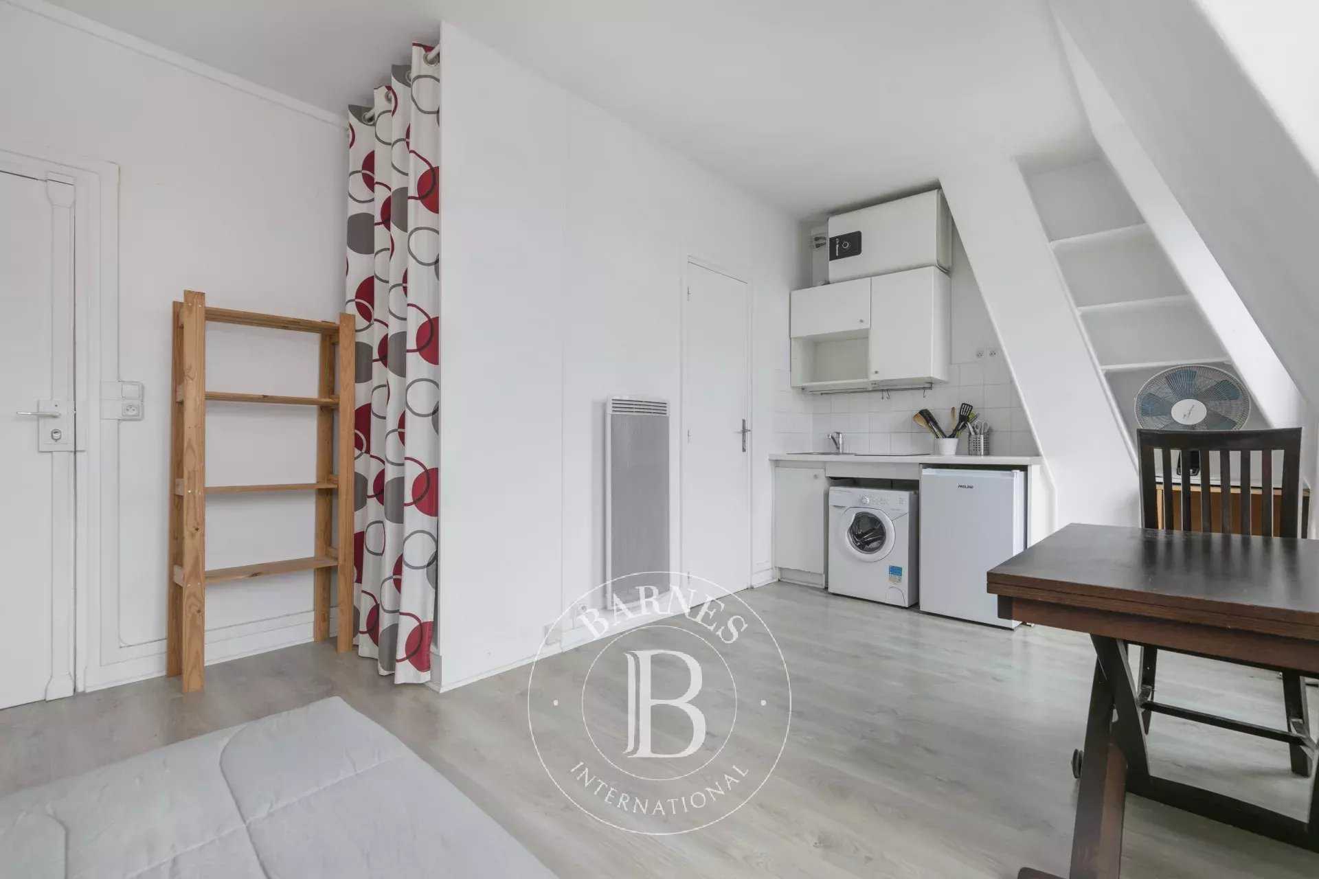 Paris  - Piso 1 Cuarto