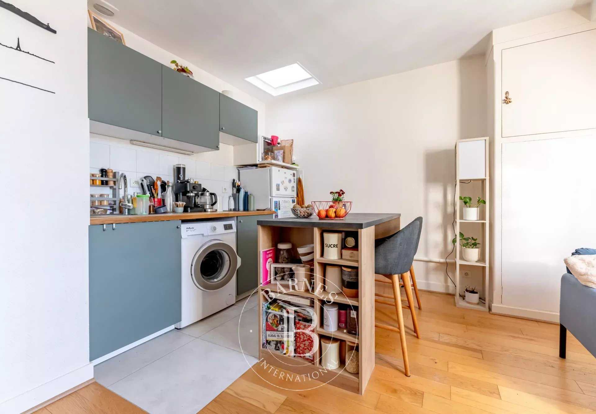 Paris  - Appartement 2 Pi&egrave;ces, 1 Chambre