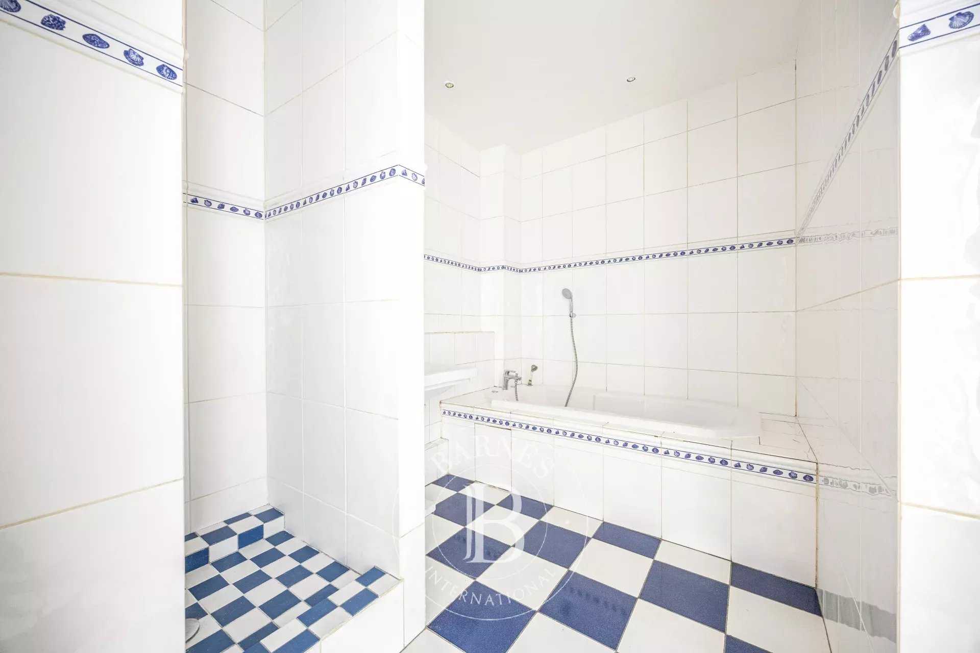 Paris  - Apartment 2 Bedrooms