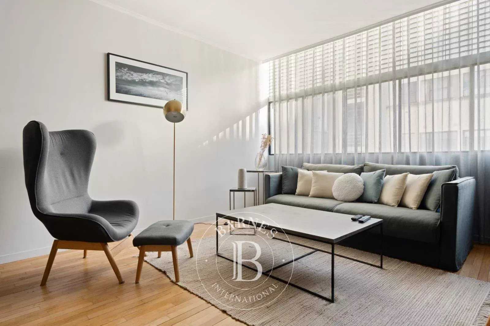 Paris  - Appartement 2 Pi&egrave;ces, 1 Chambre
