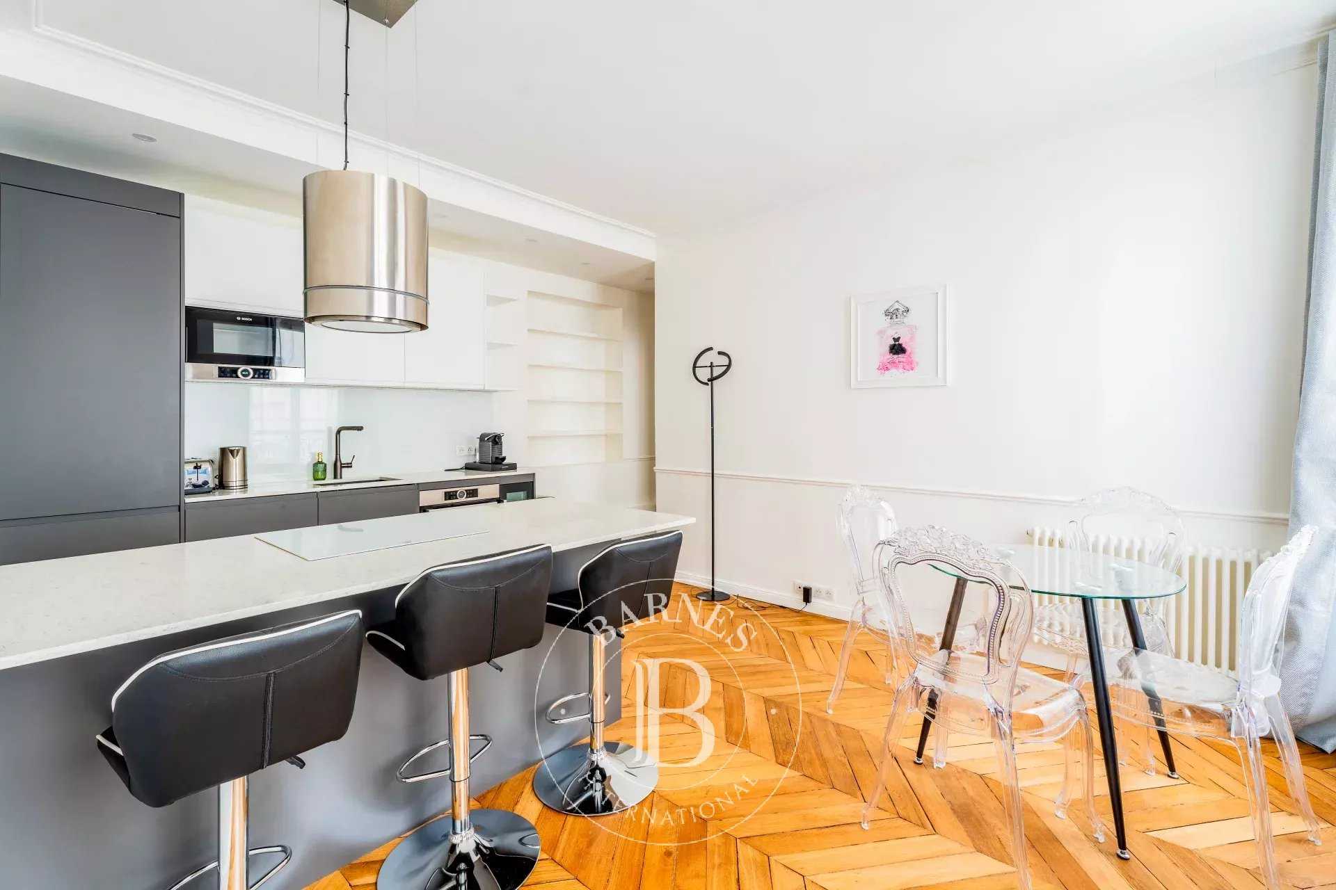 Paris  - Apartment 2 Bedrooms