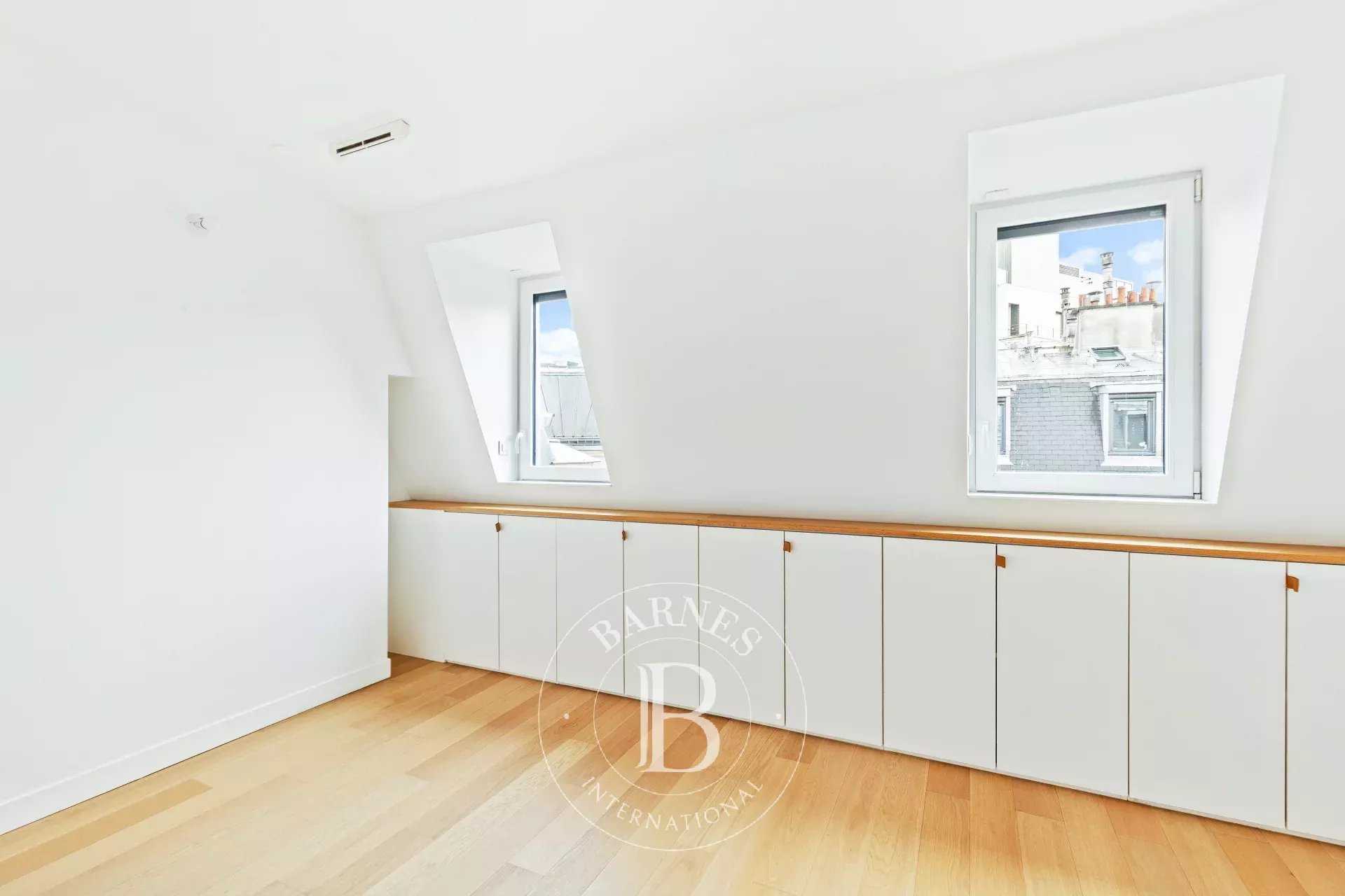 Paris  - Appartement 2 Pi&egrave;ces, 1 Chambre