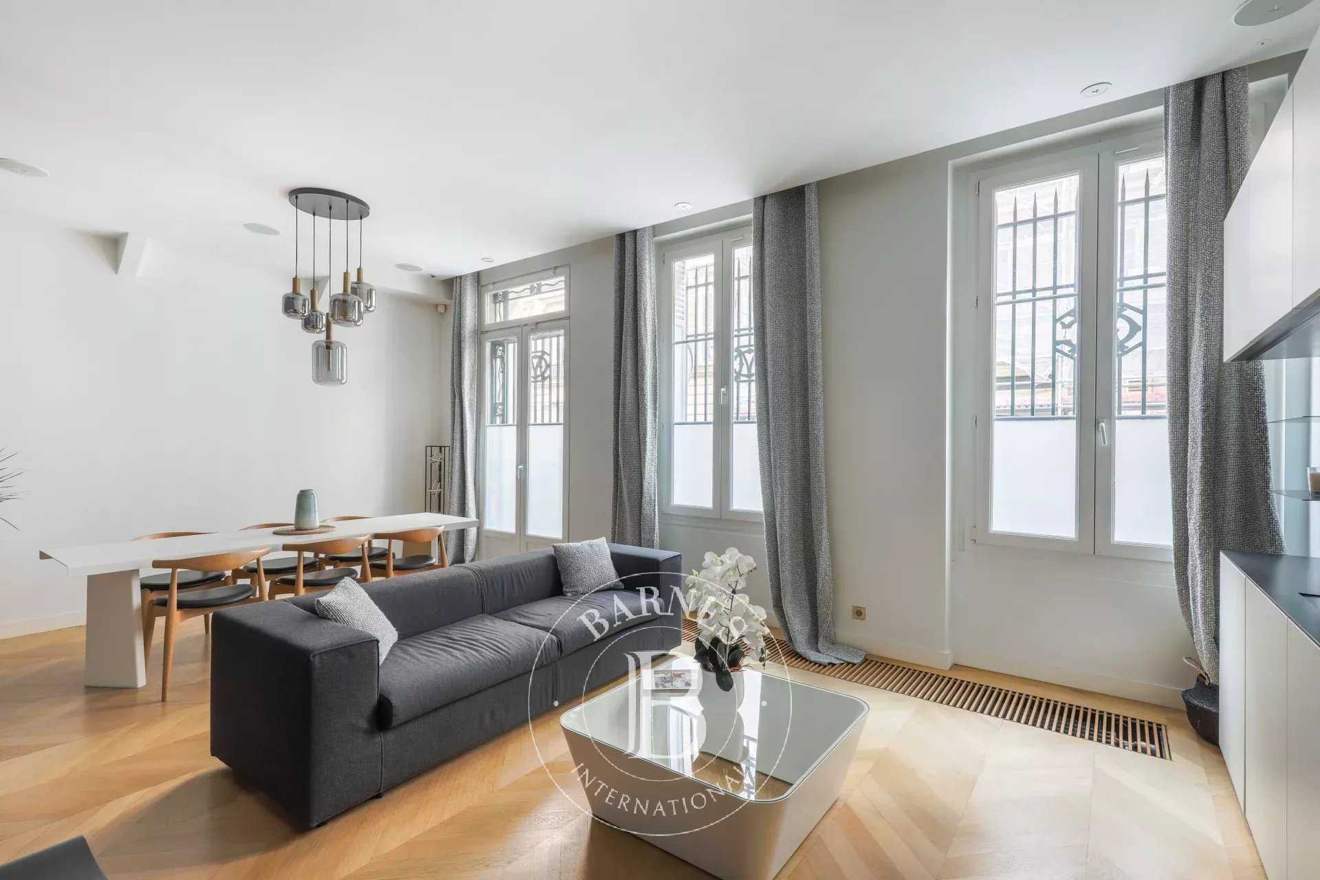 Paris  - Appartement 3 Pièces, 1 Chambre