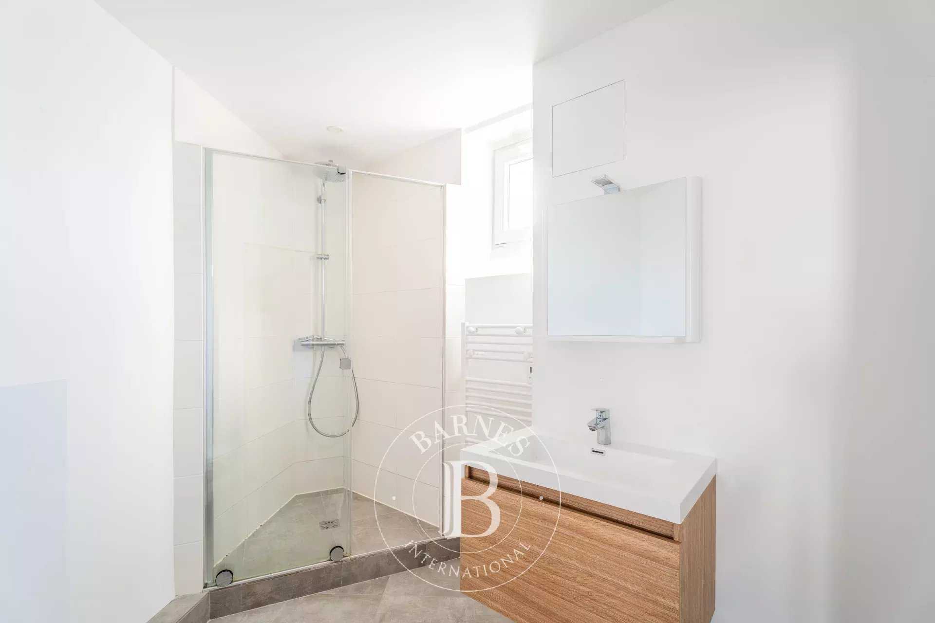 Paris  - Piso 2 Cuartos, 1 Habitacion