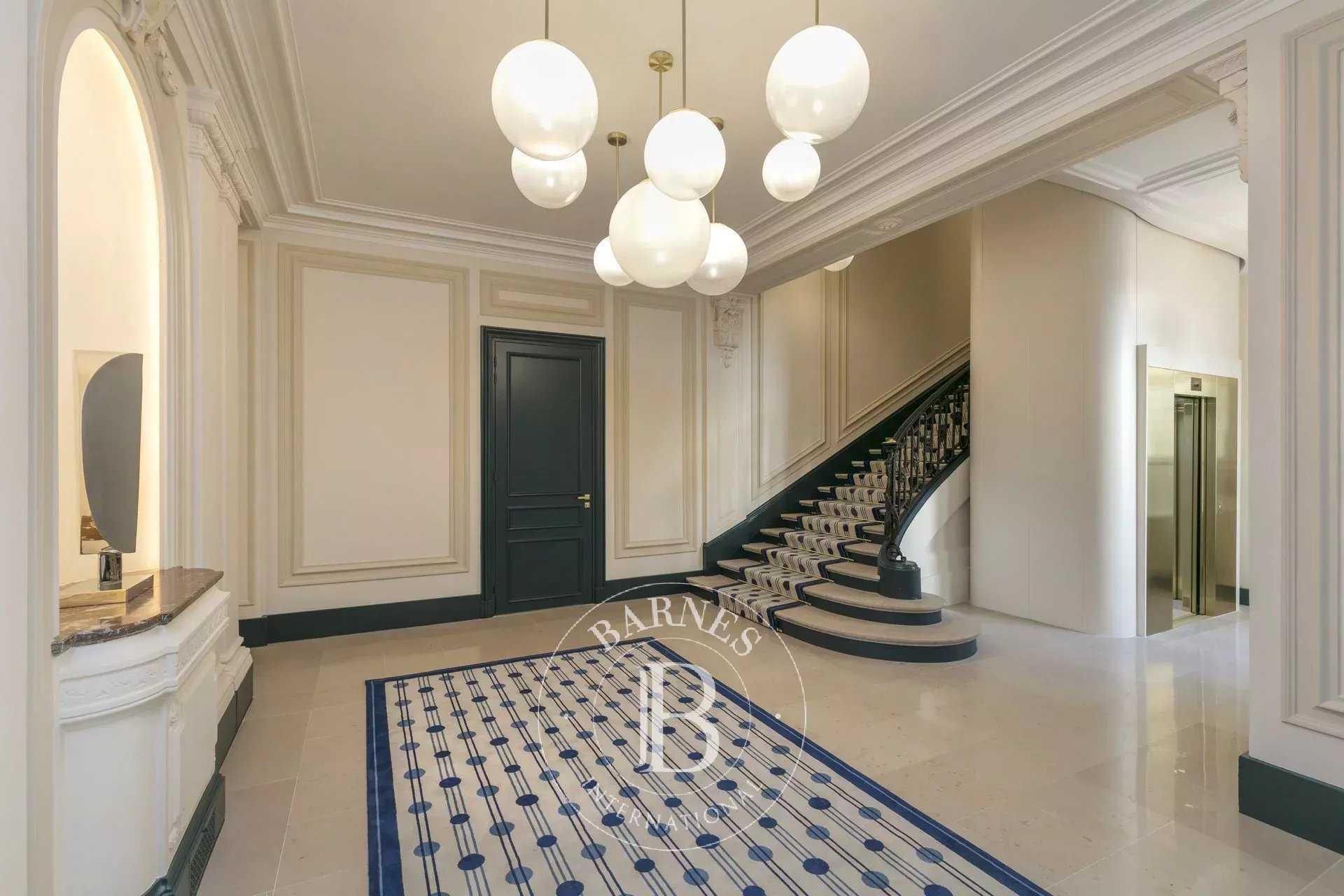 Paris  - Appartement 2 Pi&egrave;ces, 1 Chambre