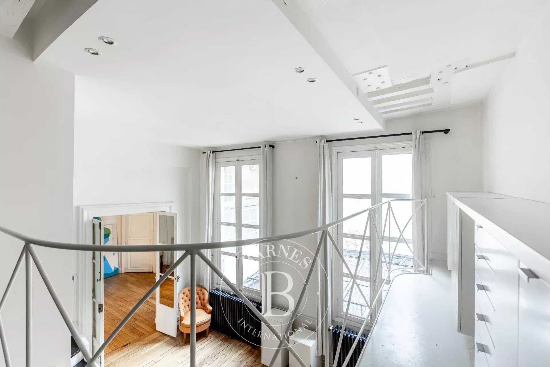 Paris  - Apartment 2 Bedrooms