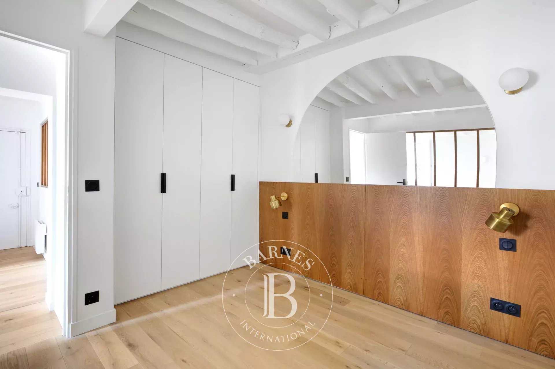 Paris  - Apartment 2 Bedrooms
