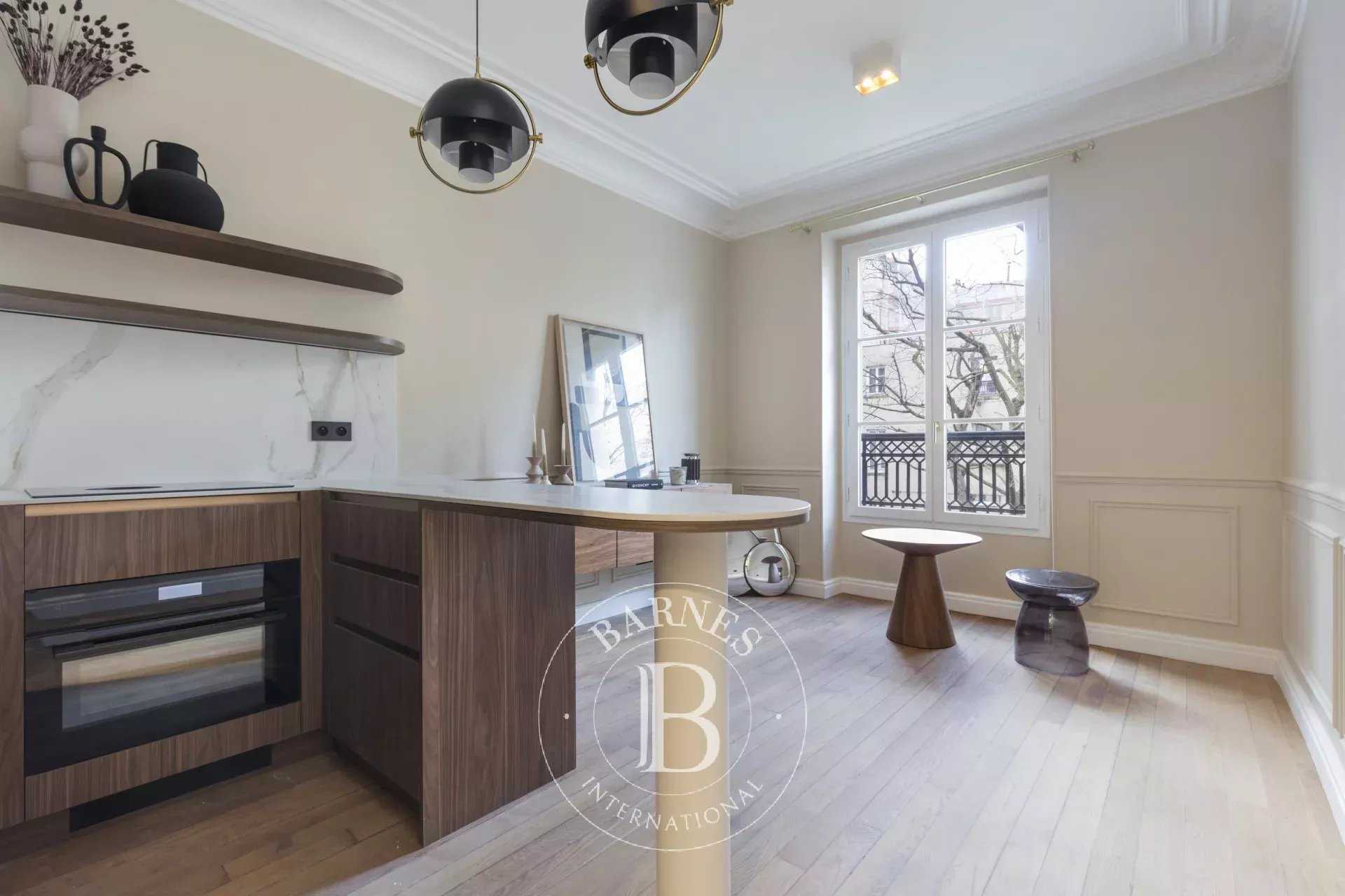 Paris  - Appartement 2 Pi&egrave;ces, 1 Chambre