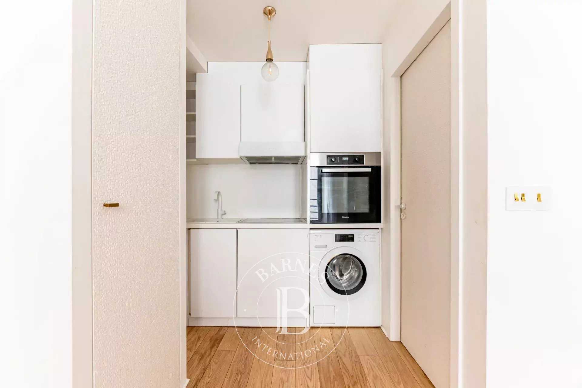 Paris  - Appartement 2 Pi&egrave;ces, 1 Chambre