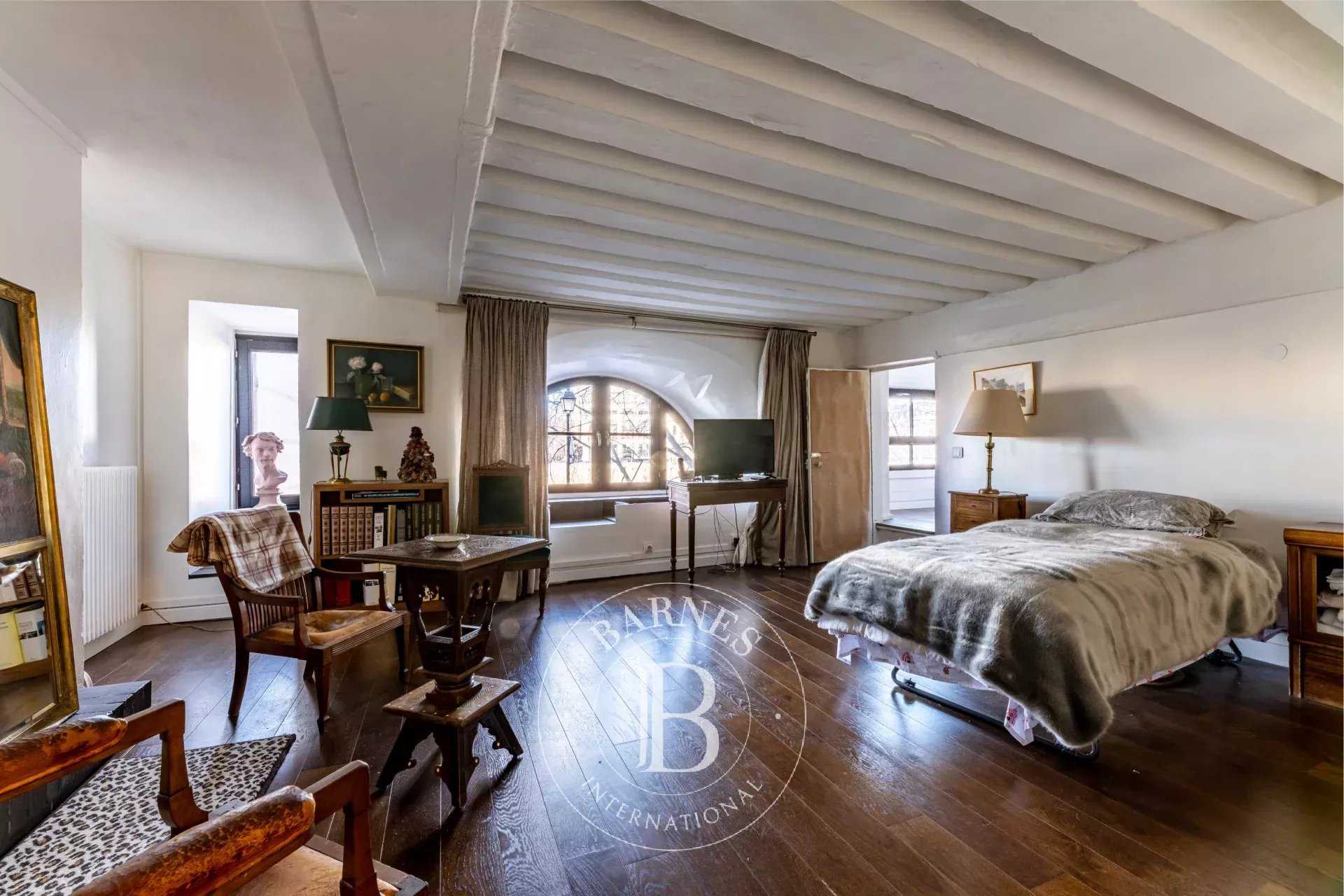 Paris  - Appartement 3 Pi&egrave;ces