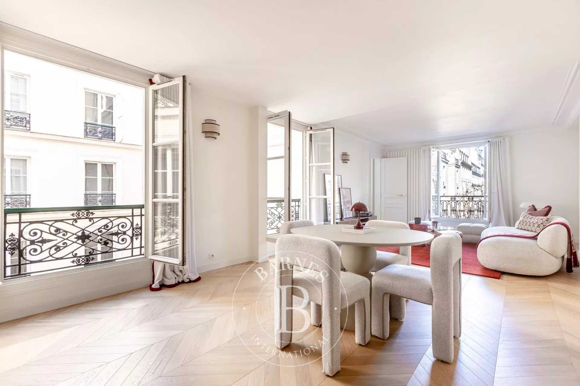 Paris  - Appartement 3 Pi&egrave;ces 2 Chambres