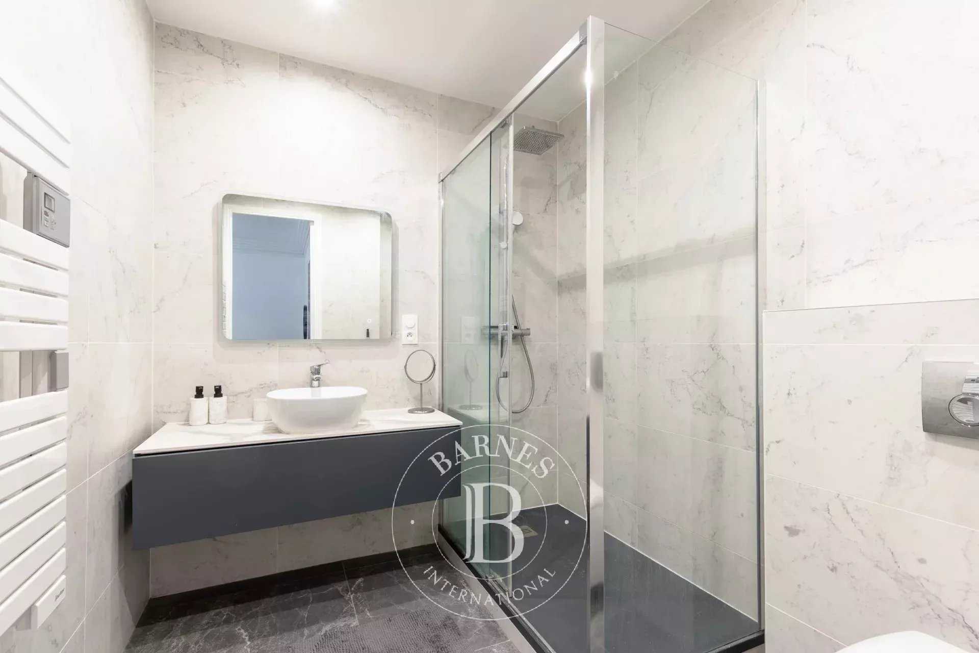 Paris  - Appartement 2 Pi&egrave;ces, 1 Chambre