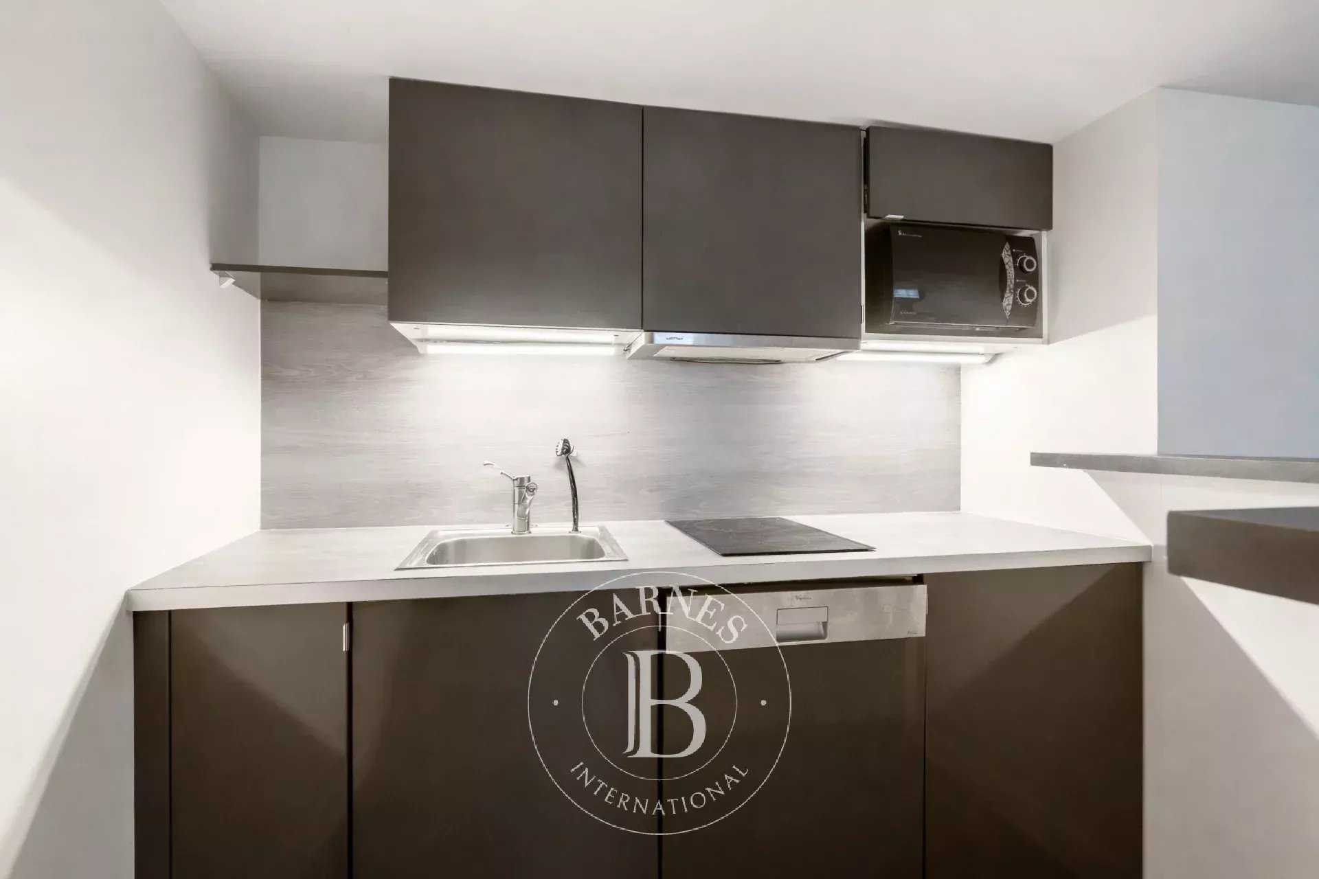 Paris  - Piso 3 Cuartos 2 Habitaciones