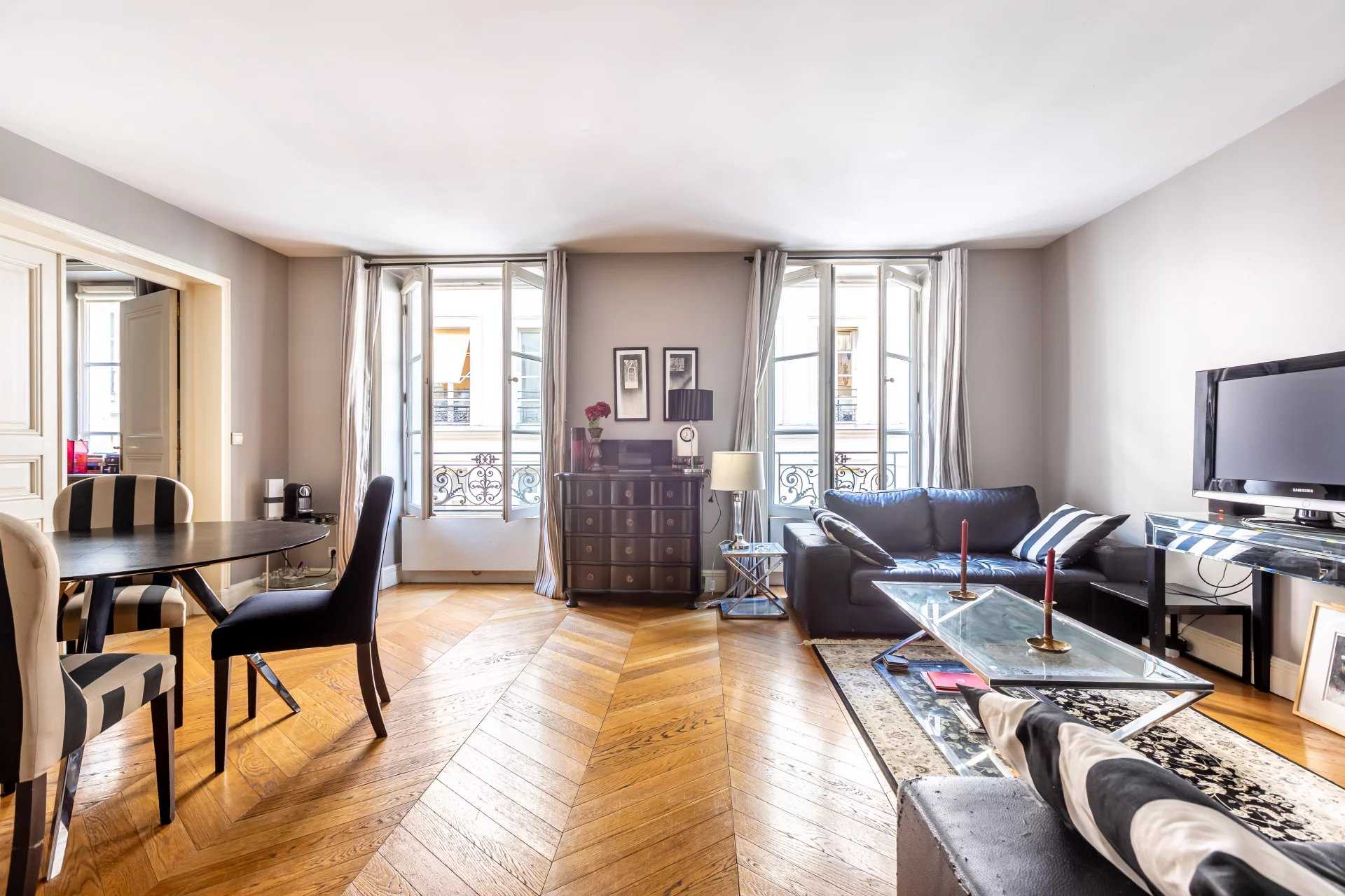 Paris  - Appartement 4 Pi&egrave;ces 2 Chambres