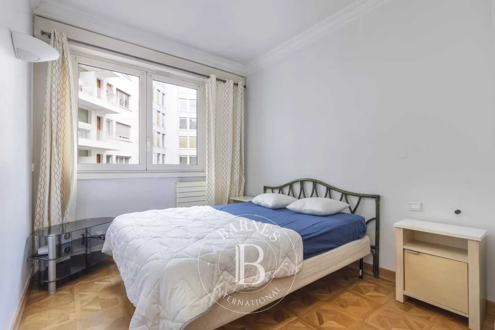 Paris  - Appartement 2 Pi&egrave;ces, 1 Chambre