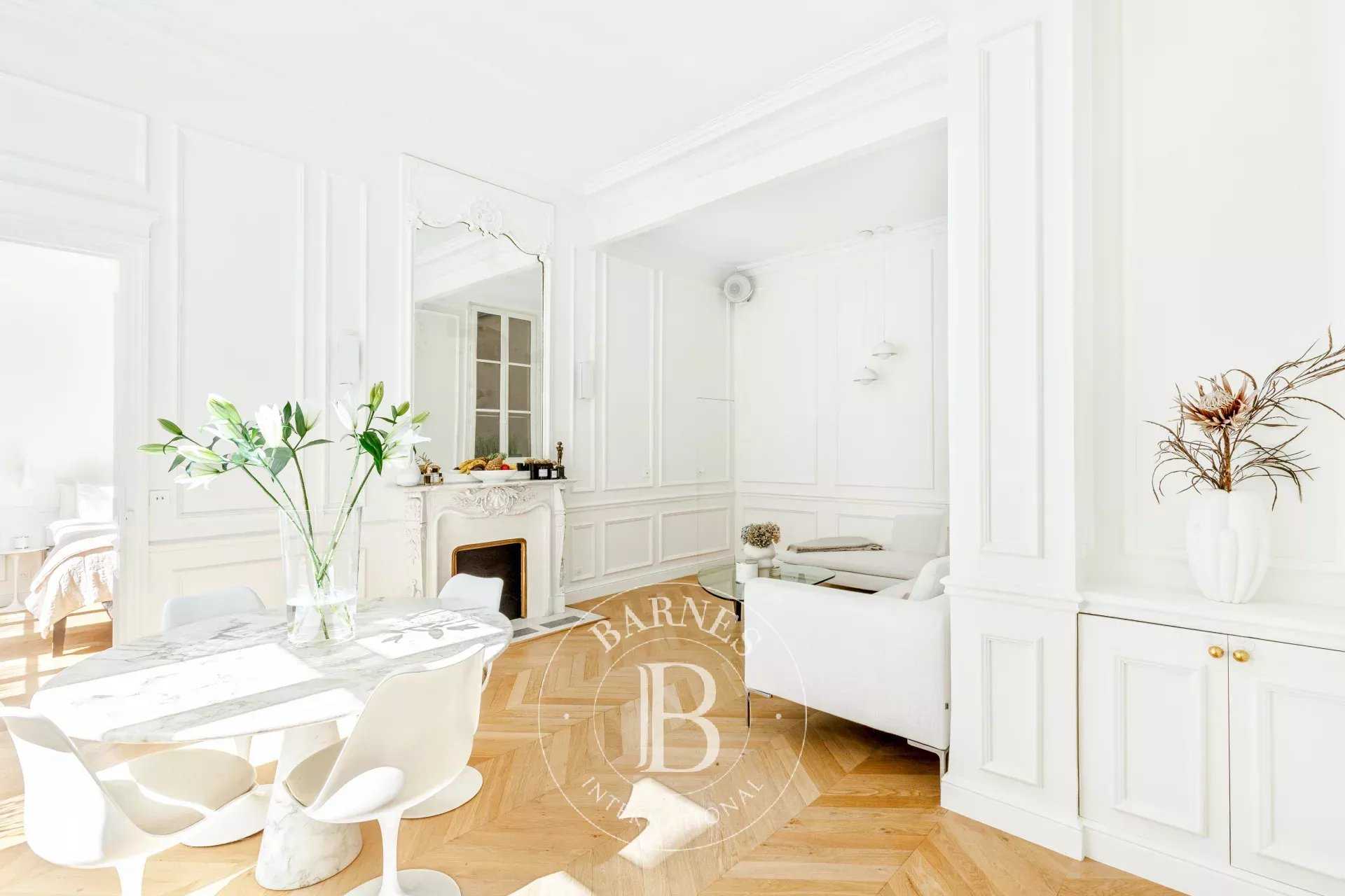 Paris  - Apartment 2 Bedrooms