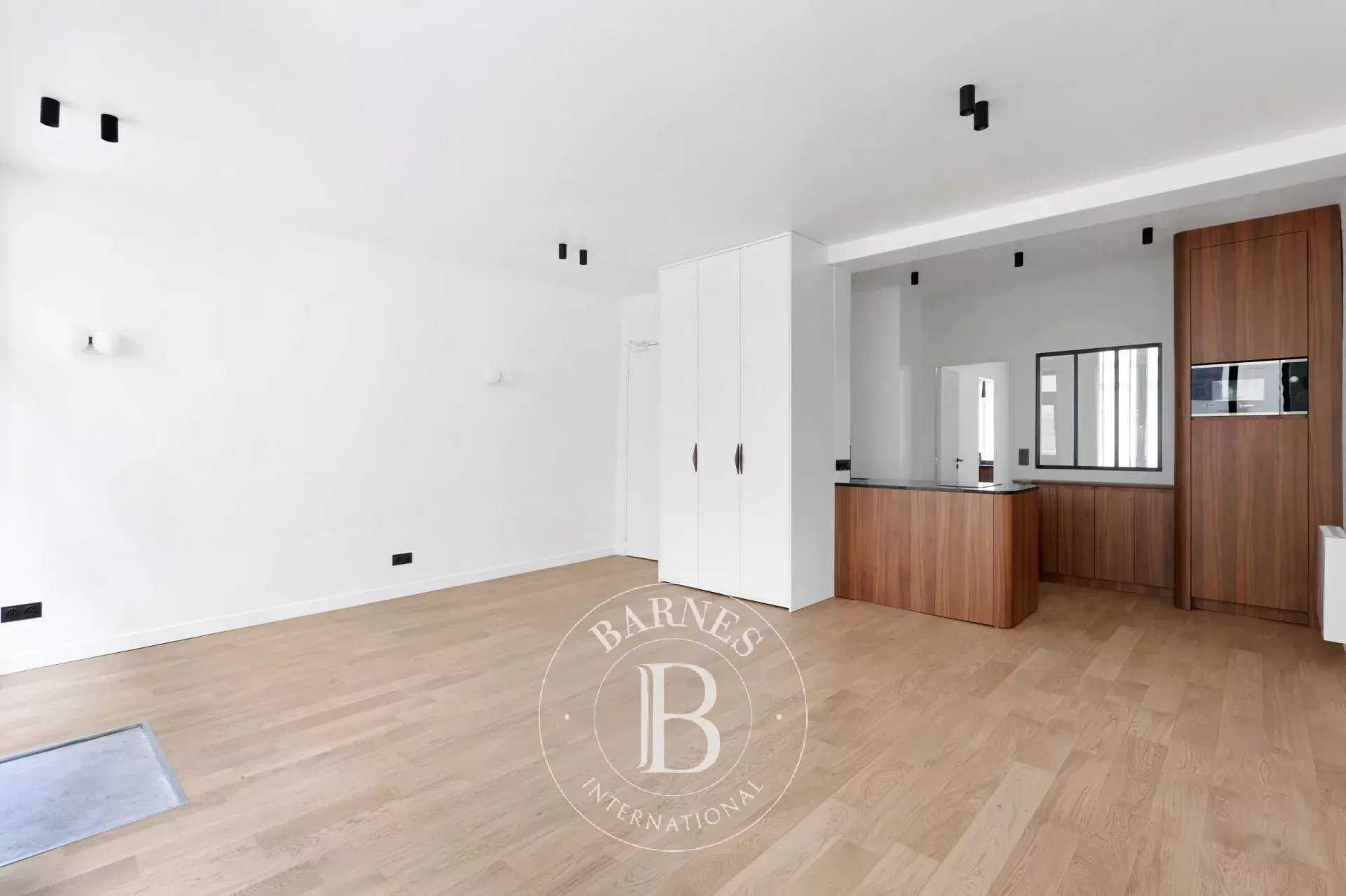 Paris  - Appartement 2 Pi&egrave;ces