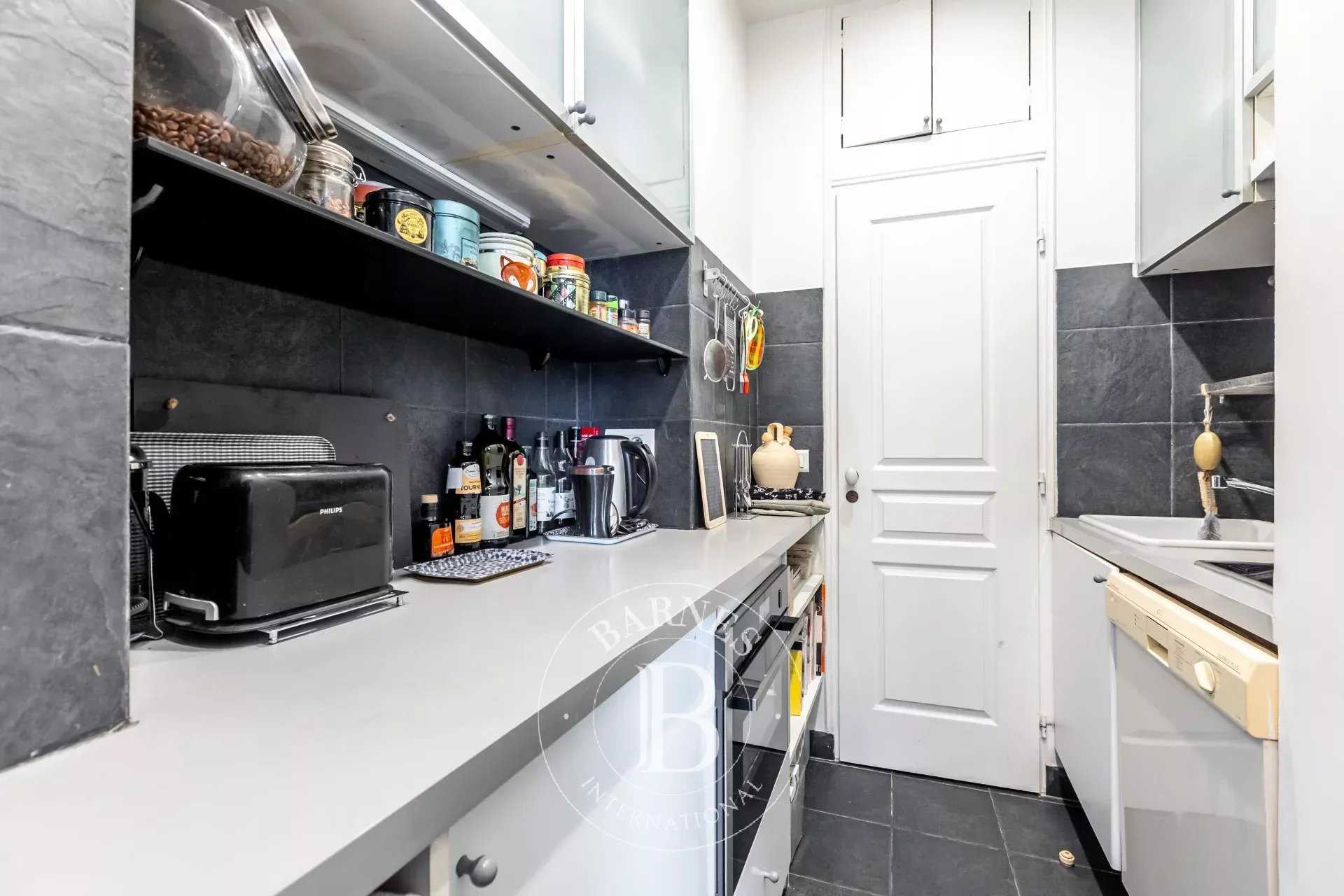 Paris  - Appartement 2 Pi&egrave;ces, 1 Chambre