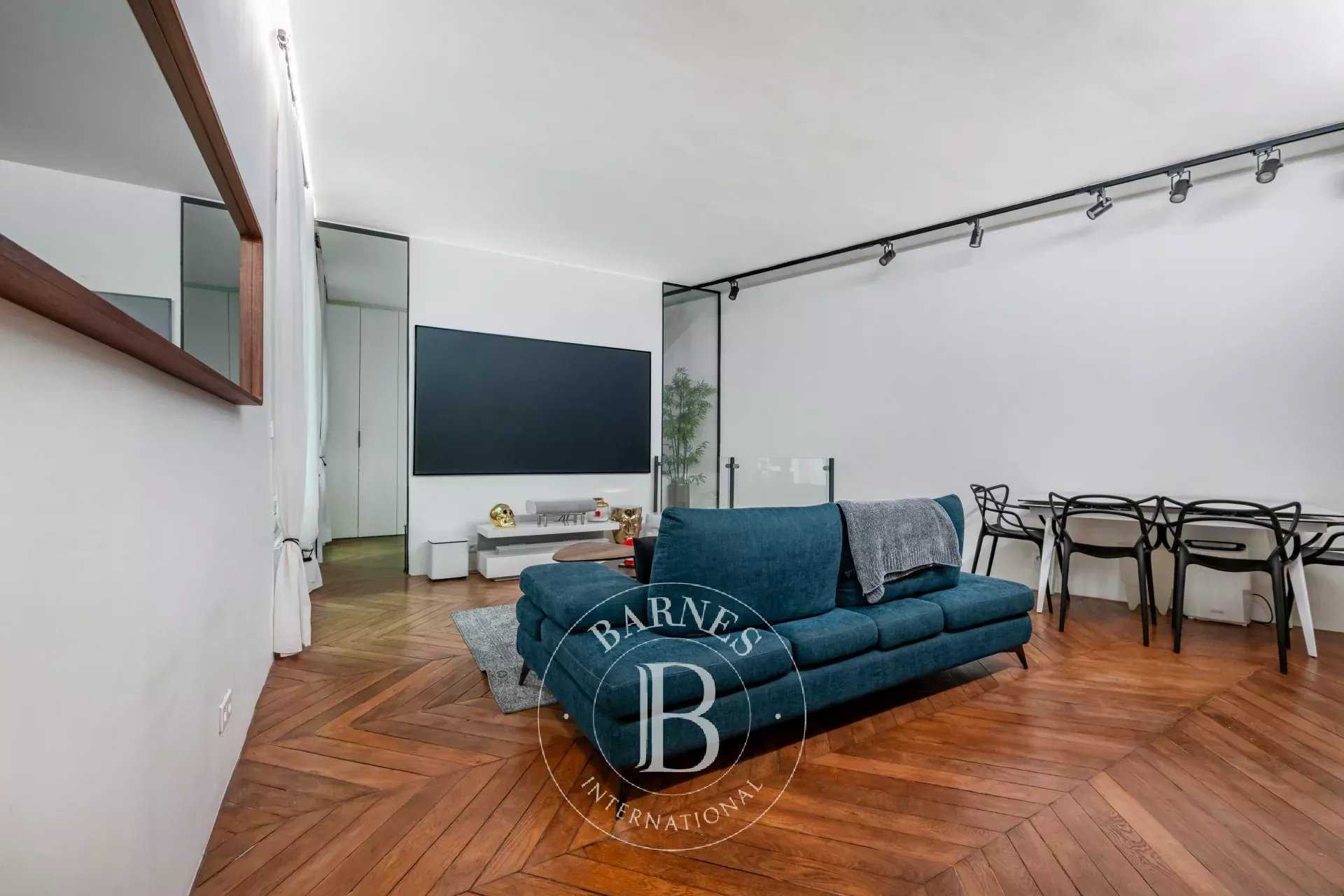 Paris  - Appartement 2 Pièces, 1 Chambre