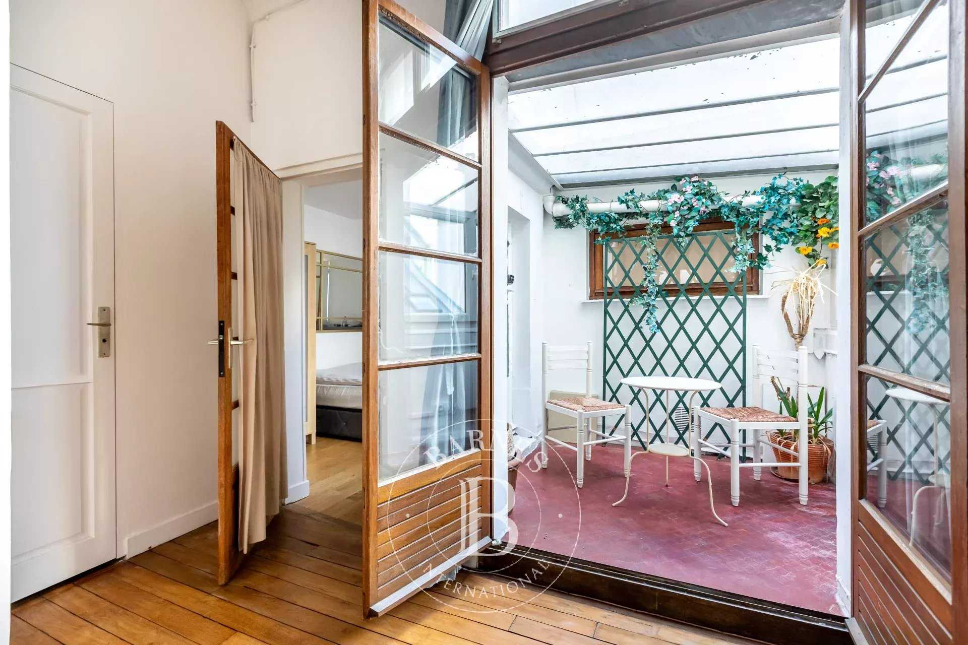 Paris  - Appartement 2 Pi&egrave;ces, 1 Chambre