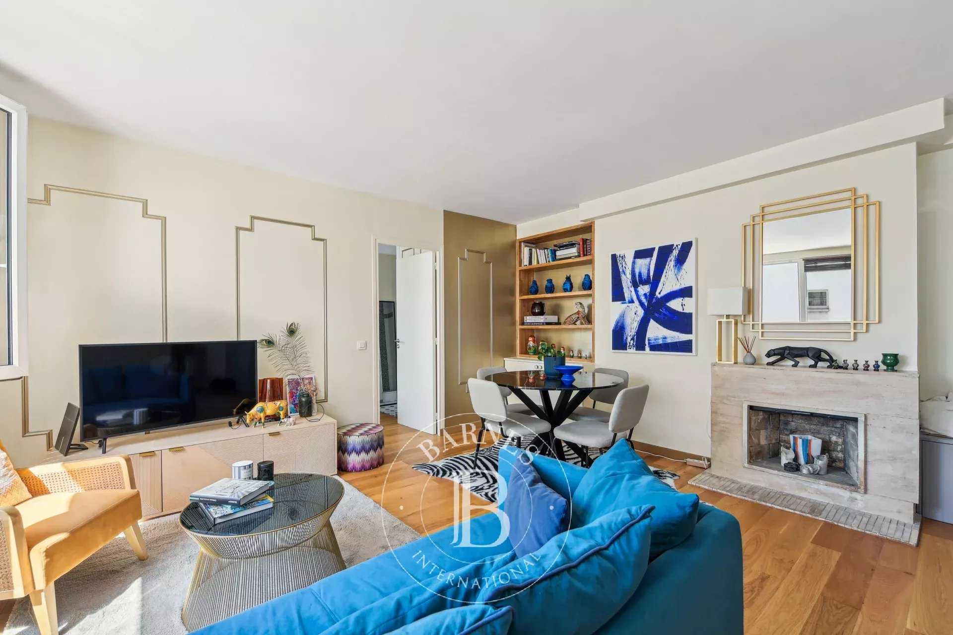 Paris  - Appartement 2 Pièces, 1 Chambre