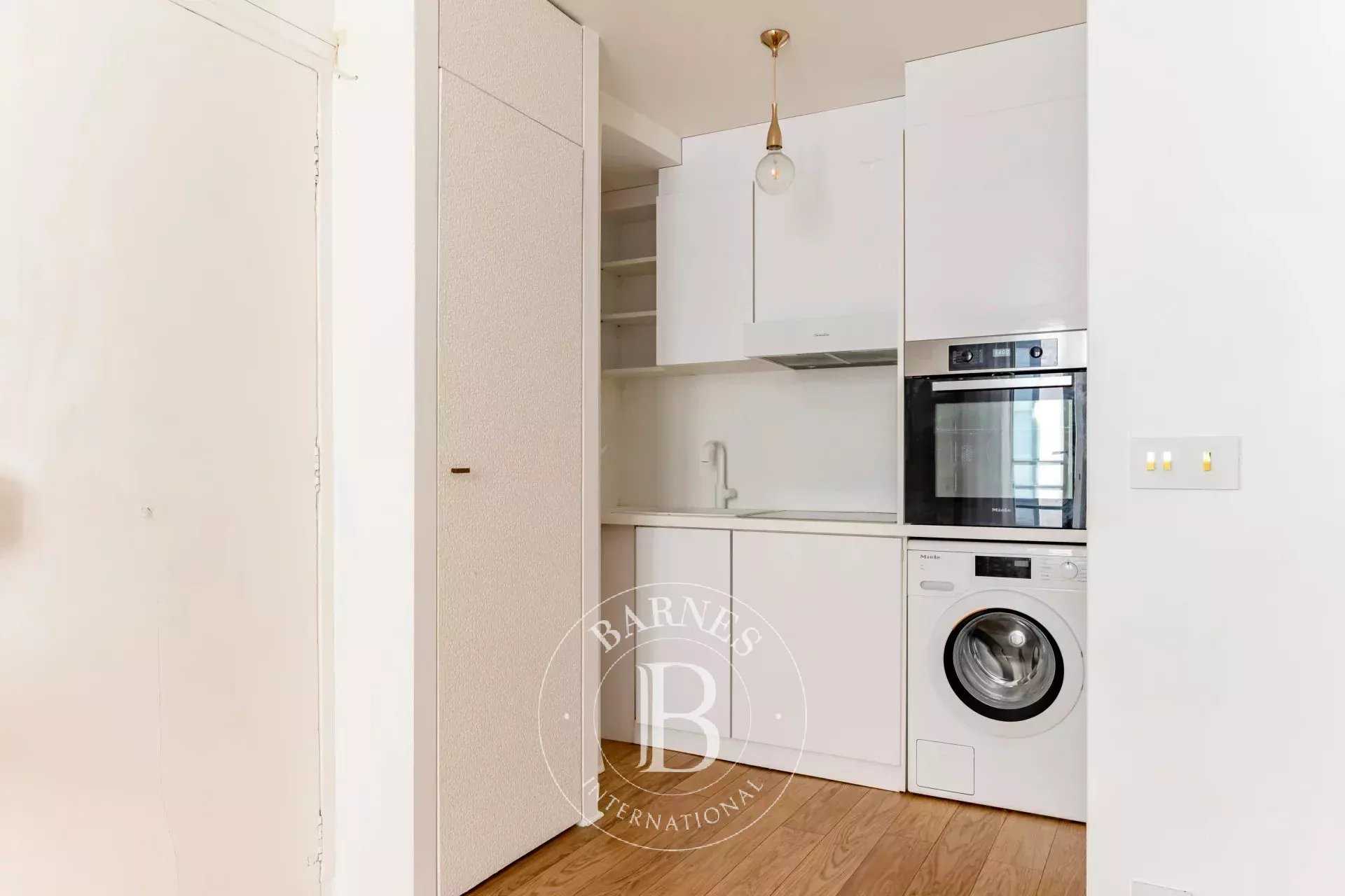 Paris  - Appartement 2 Pi&egrave;ces, 1 Chambre