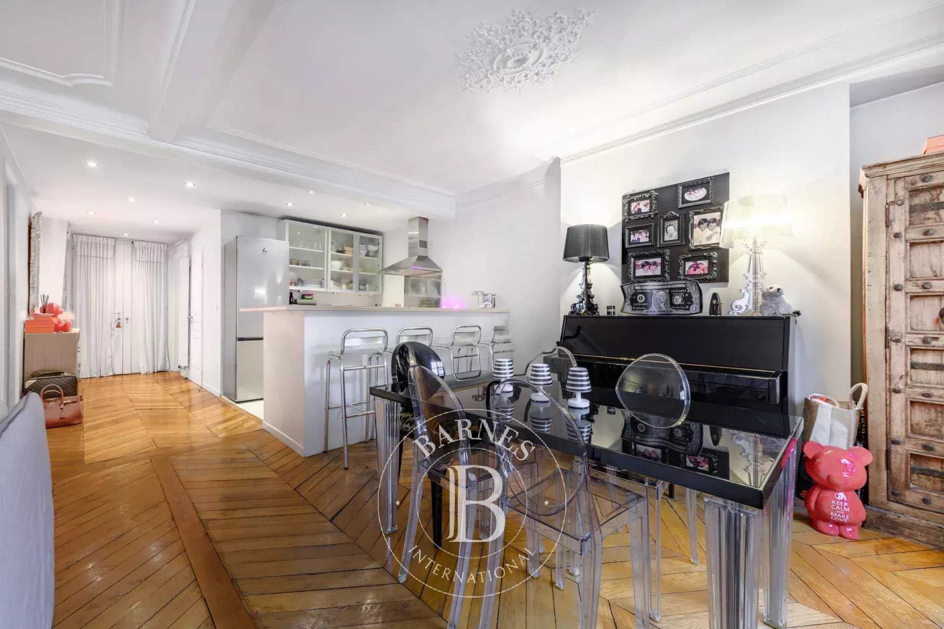 Paris  - Apartment 2 Bedrooms