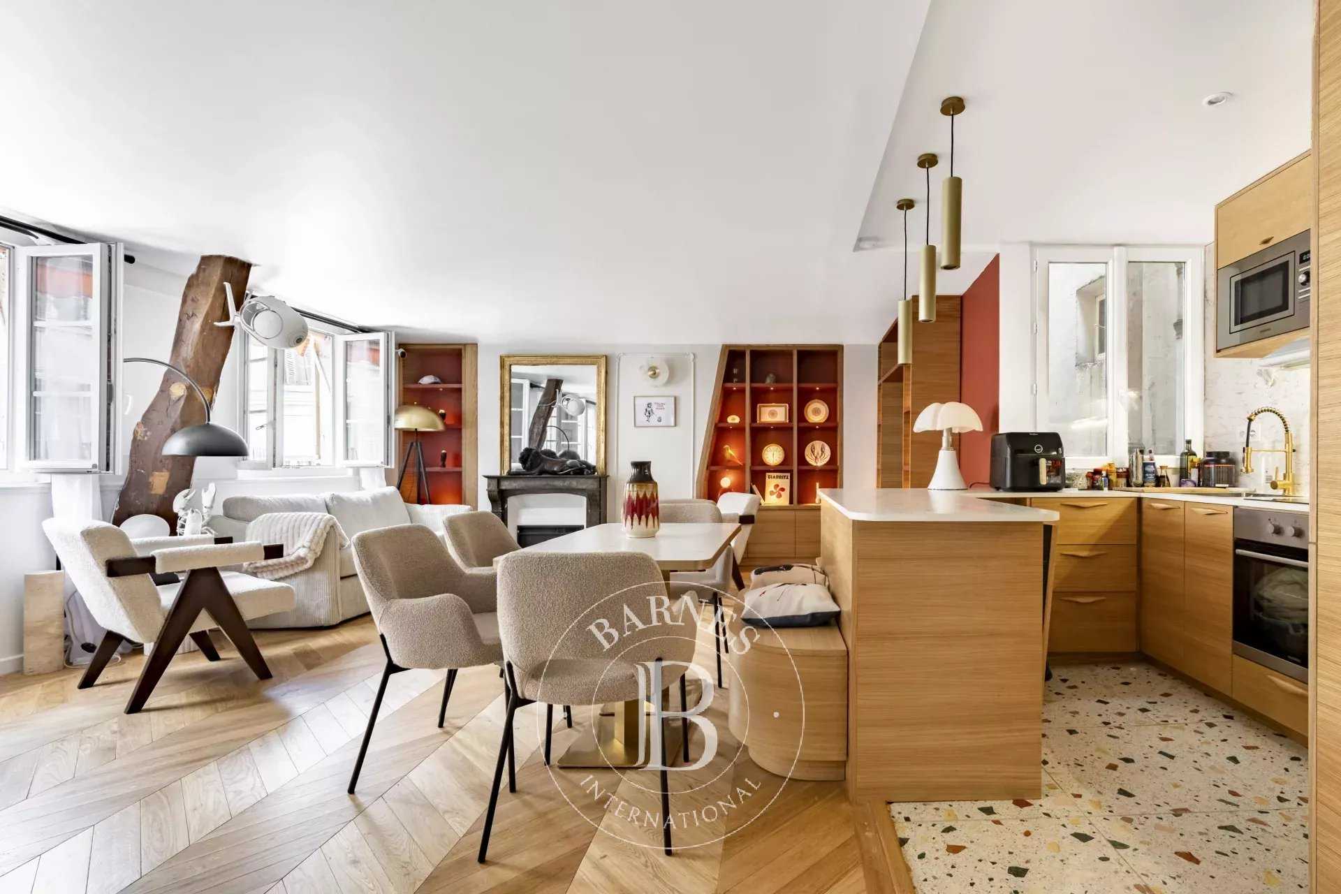 Paris  - Appartement 2 Pièces, 1 Chambre