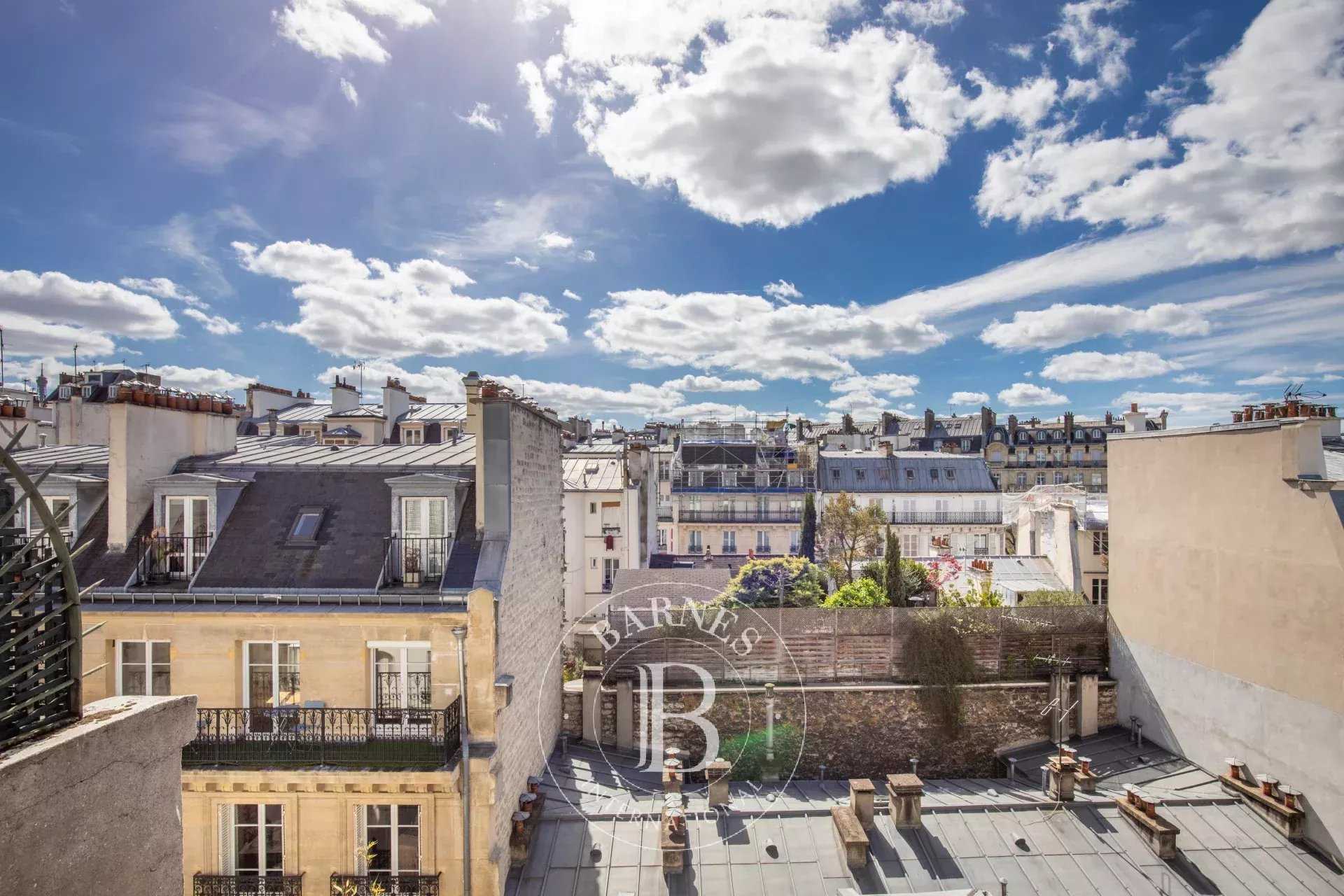 Paris  - Appartement 2 Pièces, 1 Chambre
