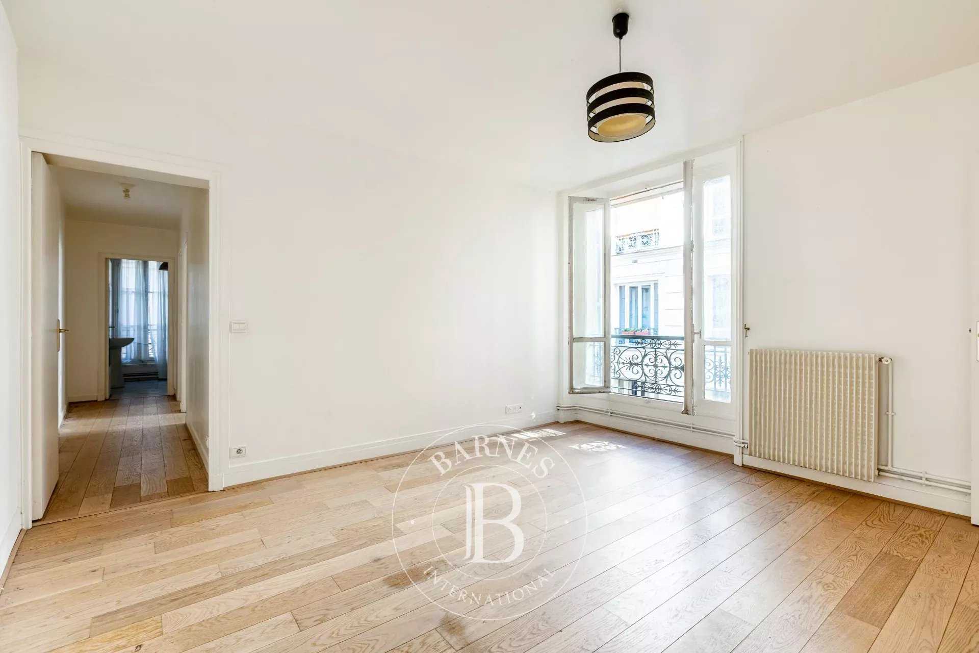 Paris  - Appartement 3 Pi&egrave;ces 2 Chambres