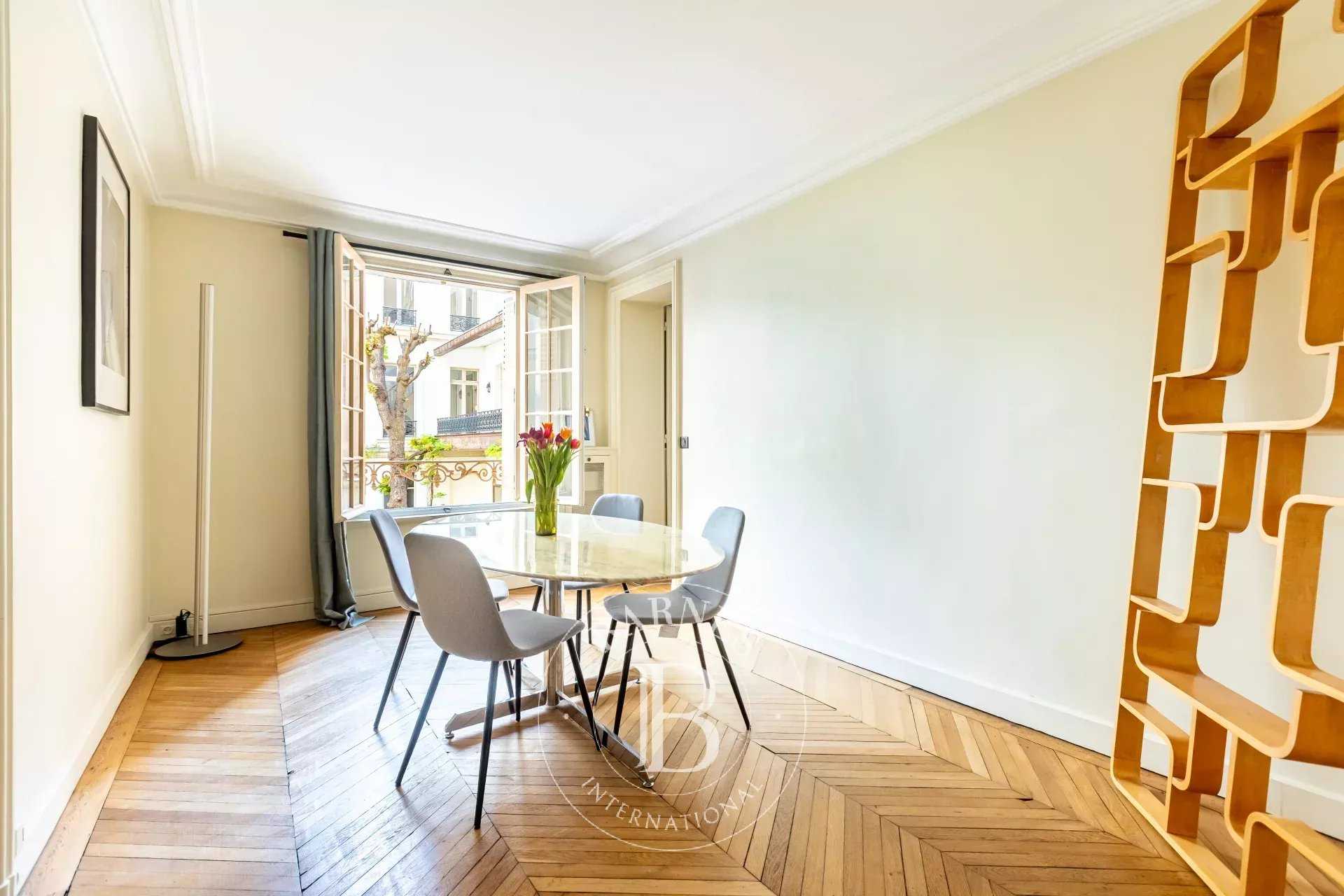 Paris  - Piso 3 Cuartos, 1 Habitacion