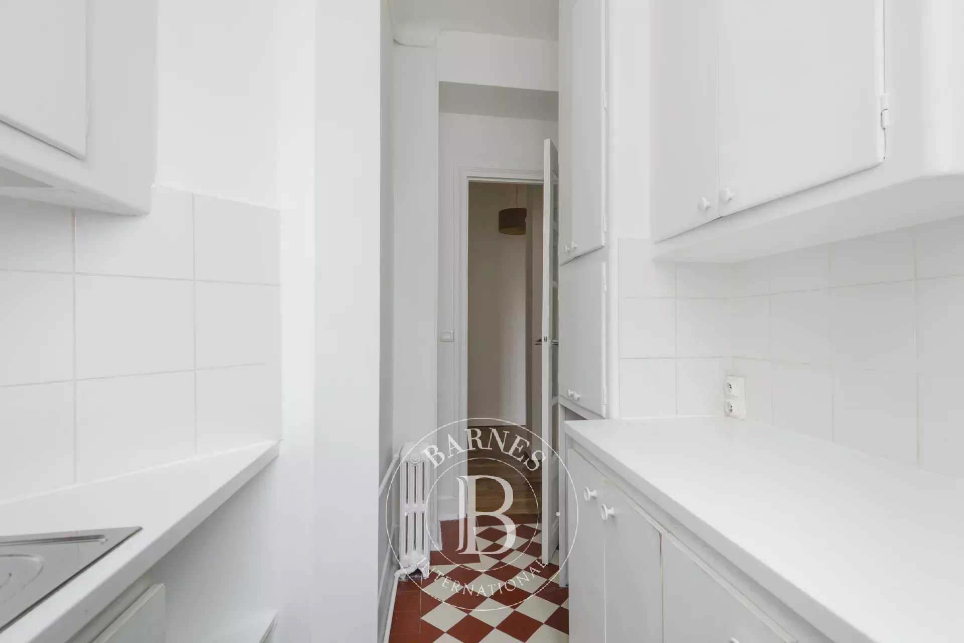 Paris  - Piso 1 Cuarto