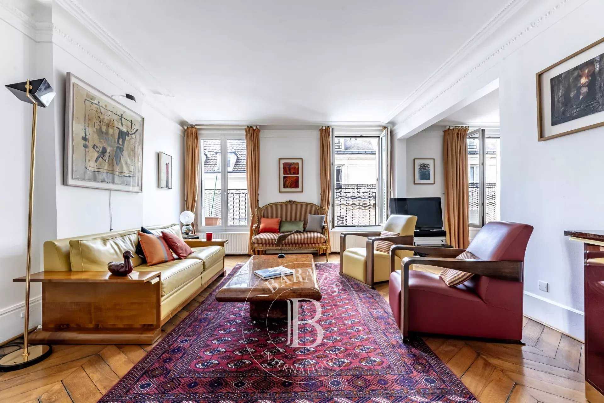 Paris  - Appartement 3 Pièces, 1 Chambre
