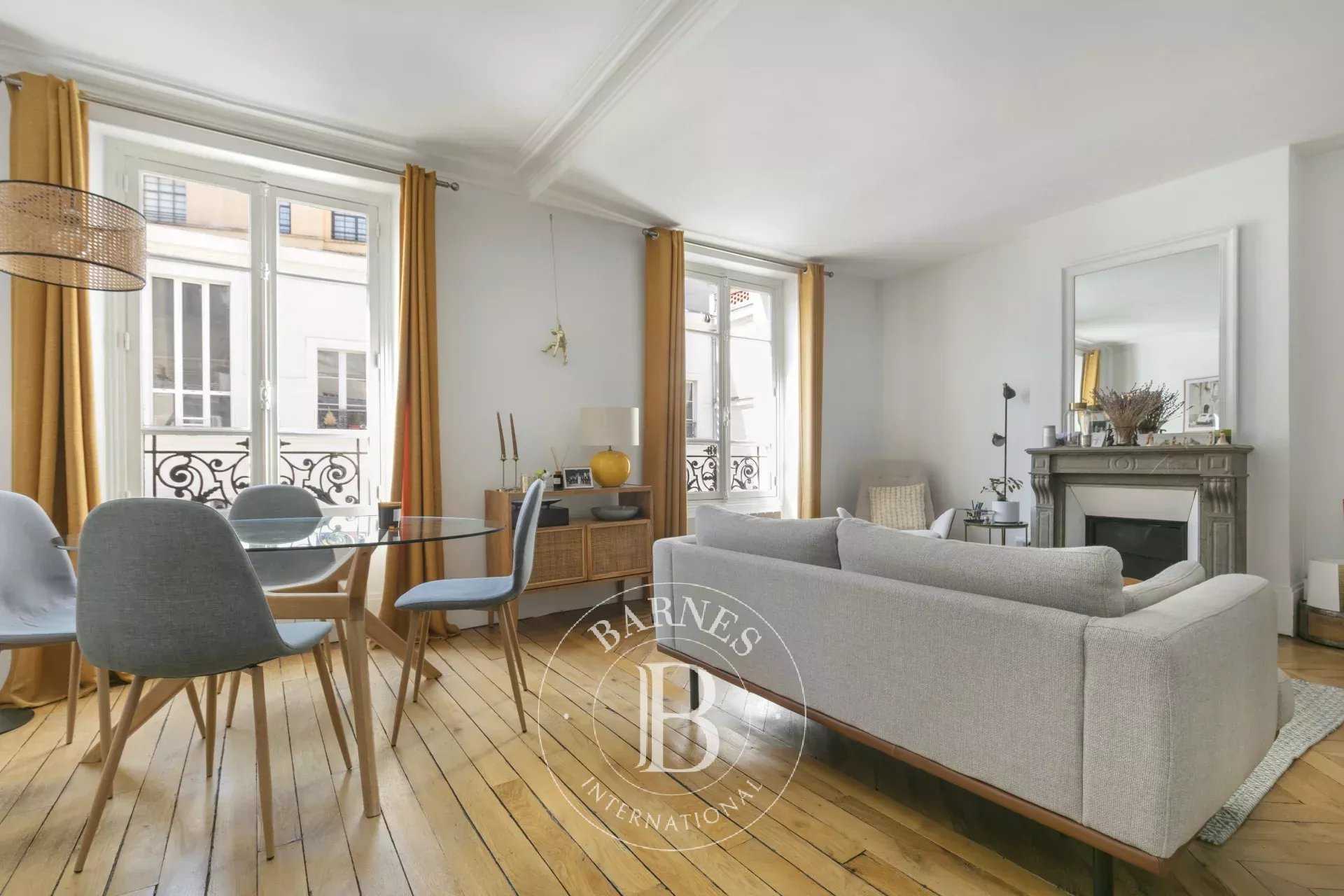 Appartement Paris 75008  -  ref 86905011 (picture 2)