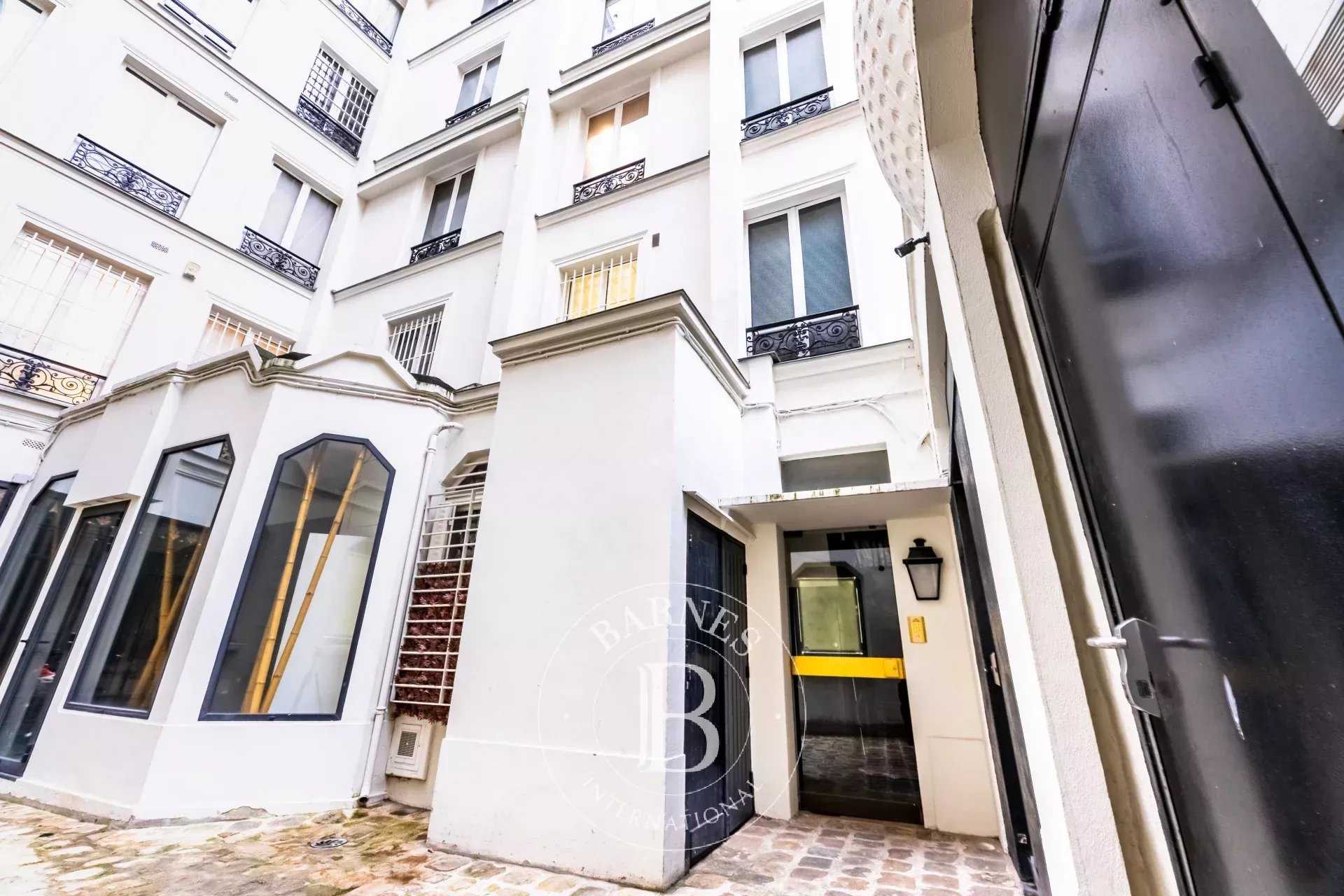 Apartment Paris 75008  -  ref 85901334 (picture 2)