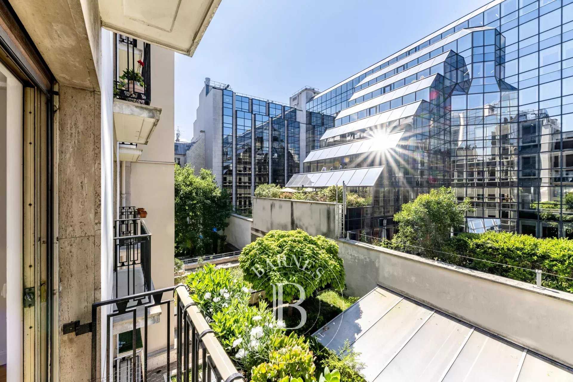 Appartement Paris 75008  -  ref 85932782 (picture 3)