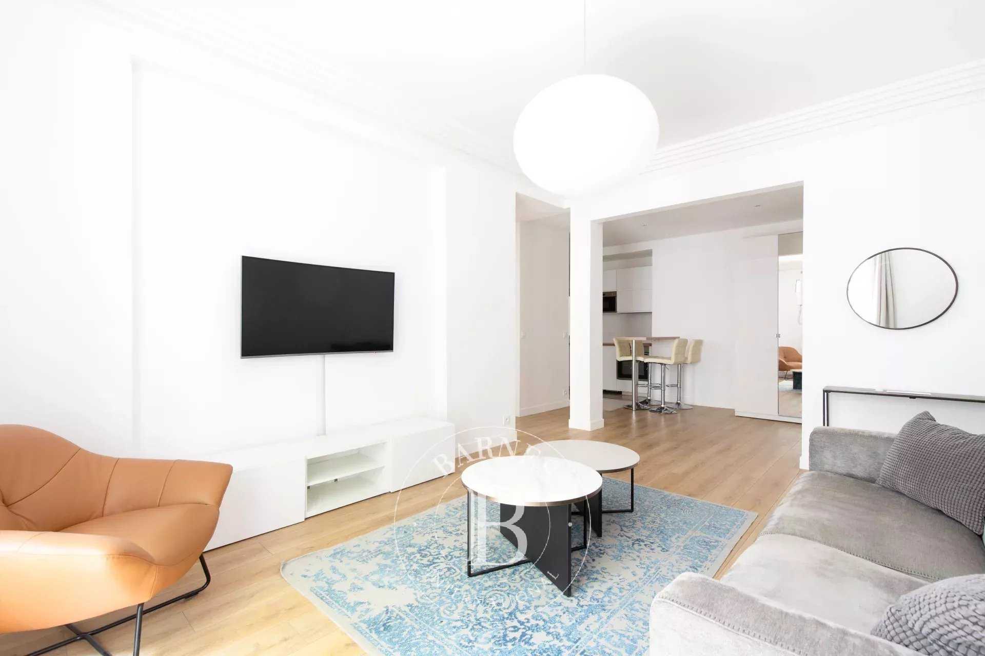 Appartement Paris 75008  -  ref 85860622 (picture 2)