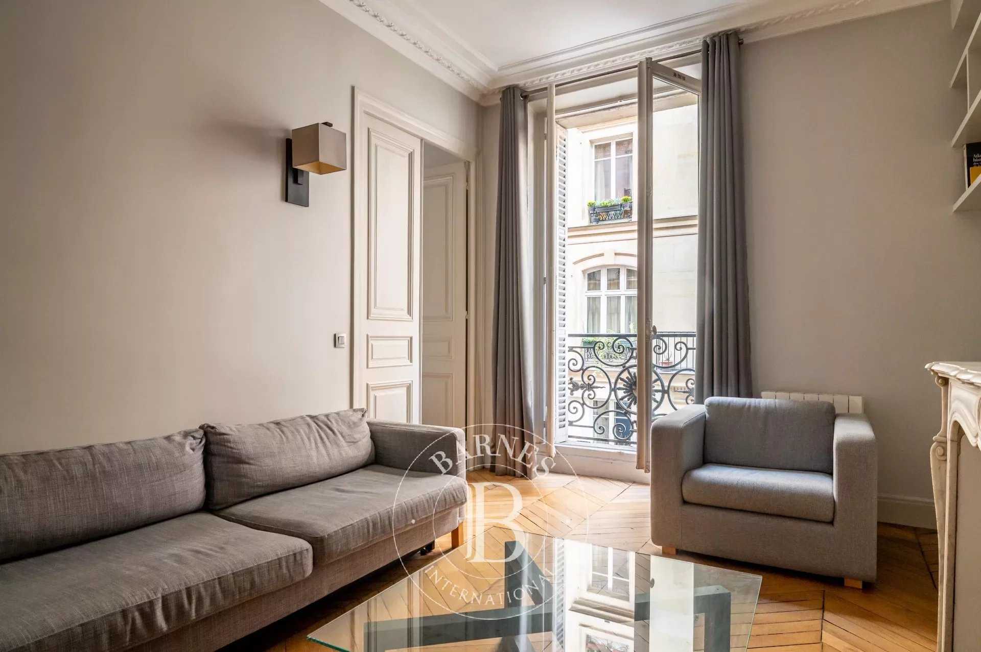 Apartment Paris 75001  -  ref 83381138 (picture 3)