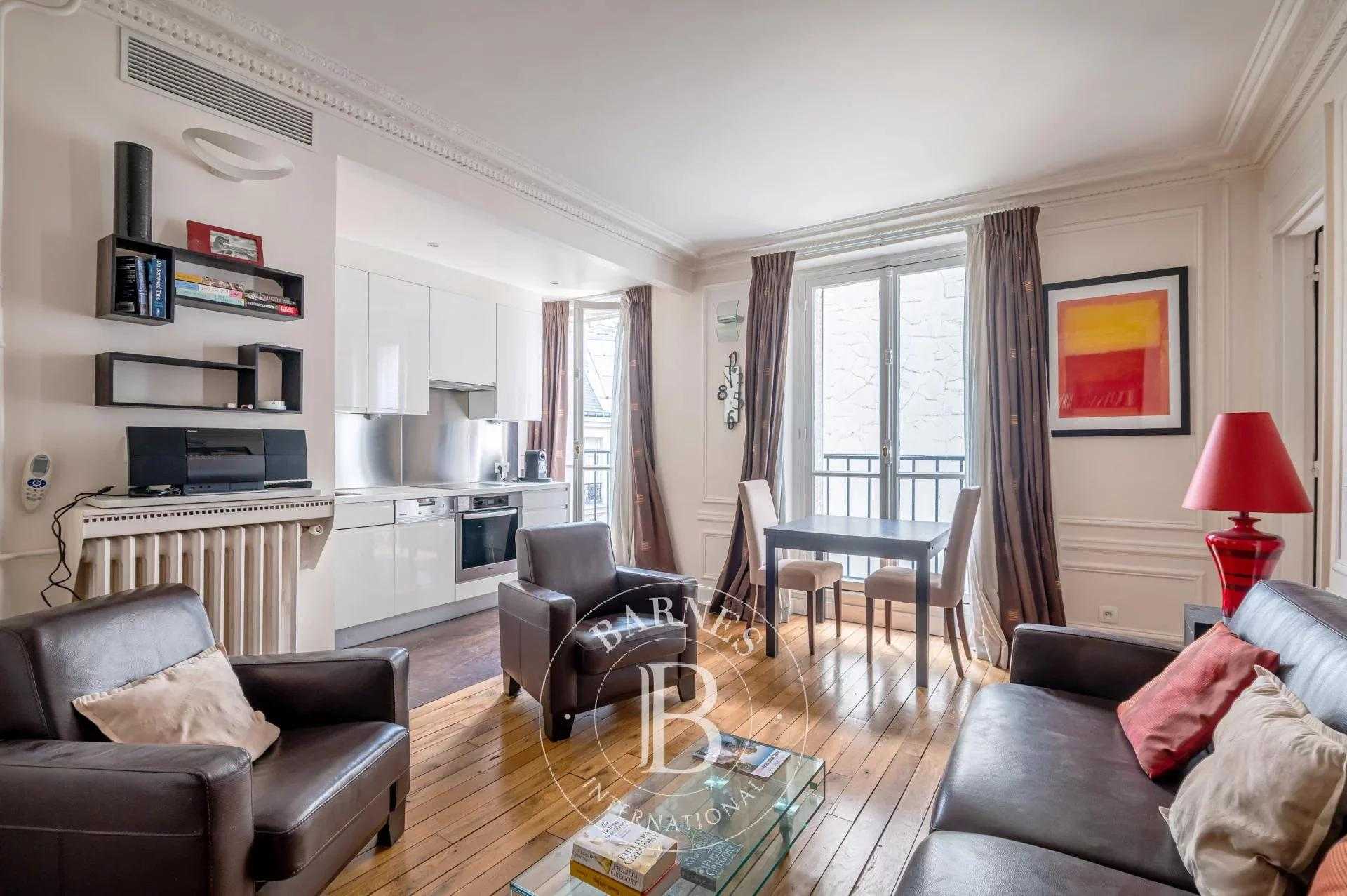 Apartment Paris 75001  -  ref 82329896 (picture 2)