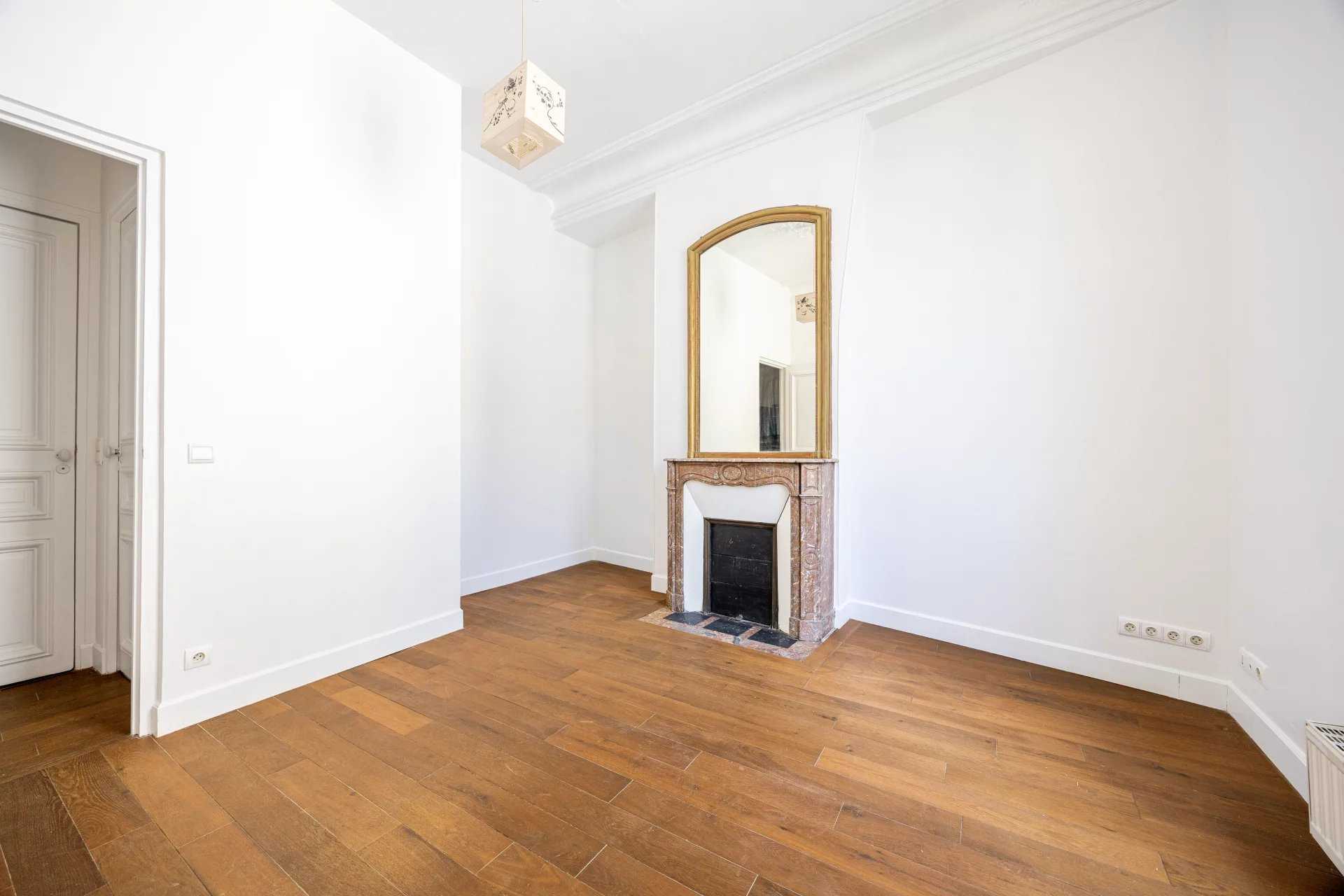 Apartment Paris 75008  -  ref 87184070 (picture 2)