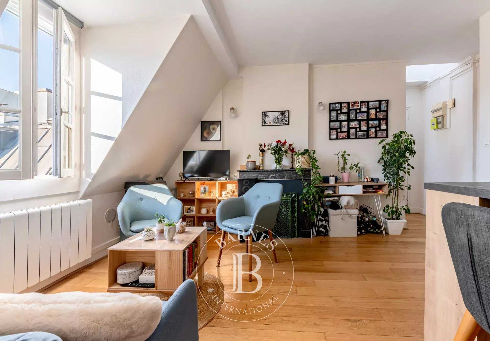 Appartement Paris 75008  -  ref 86843279 (picture 1)