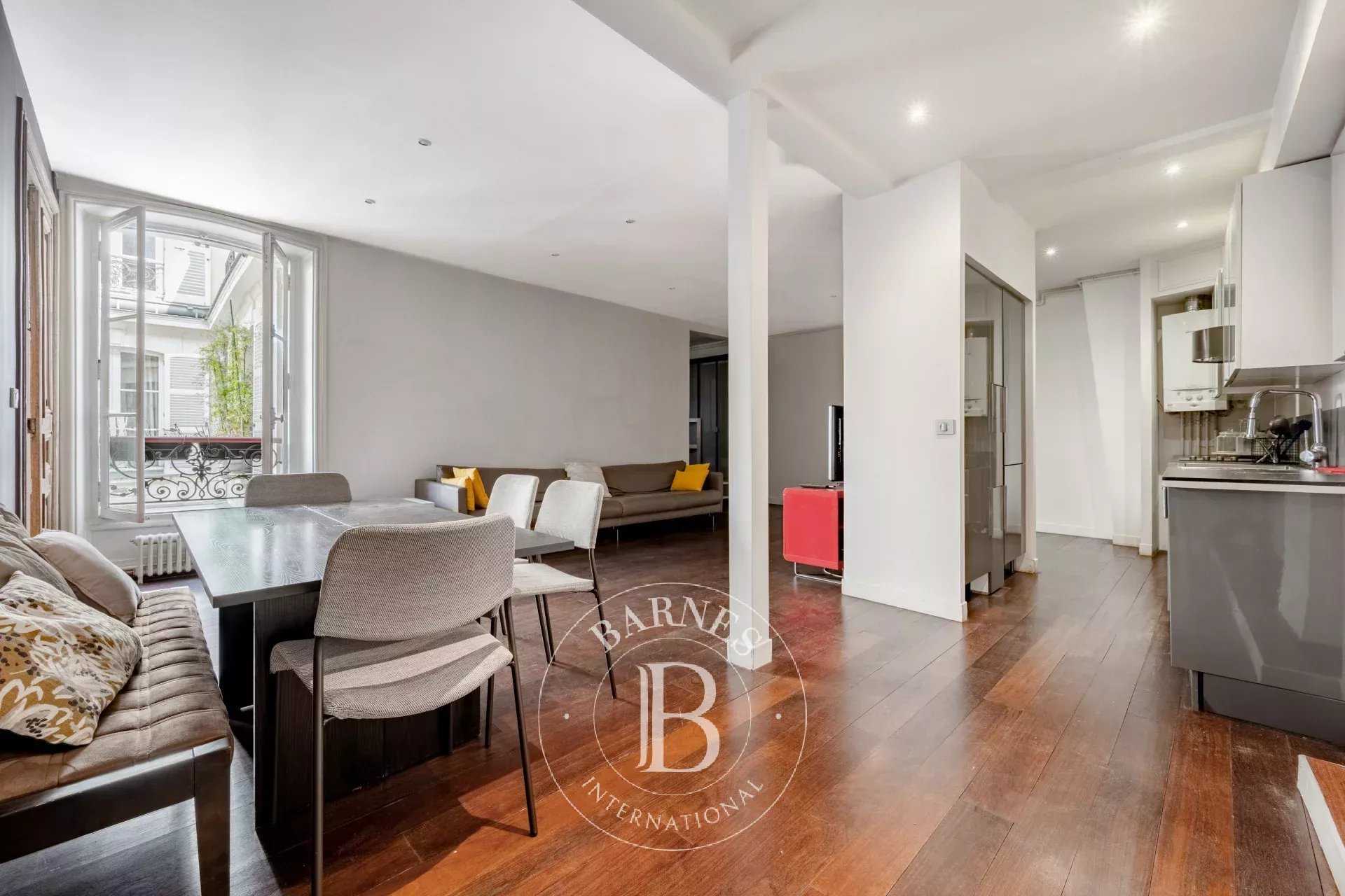 Appartement Paris 75008  -  ref 85767621 (picture 2)