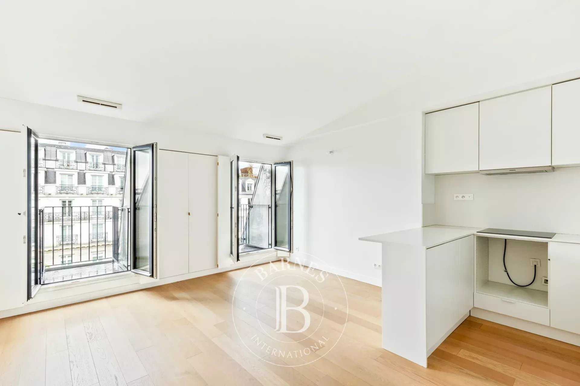 Appartement Paris 75008  -  ref 86969106 (picture 2)