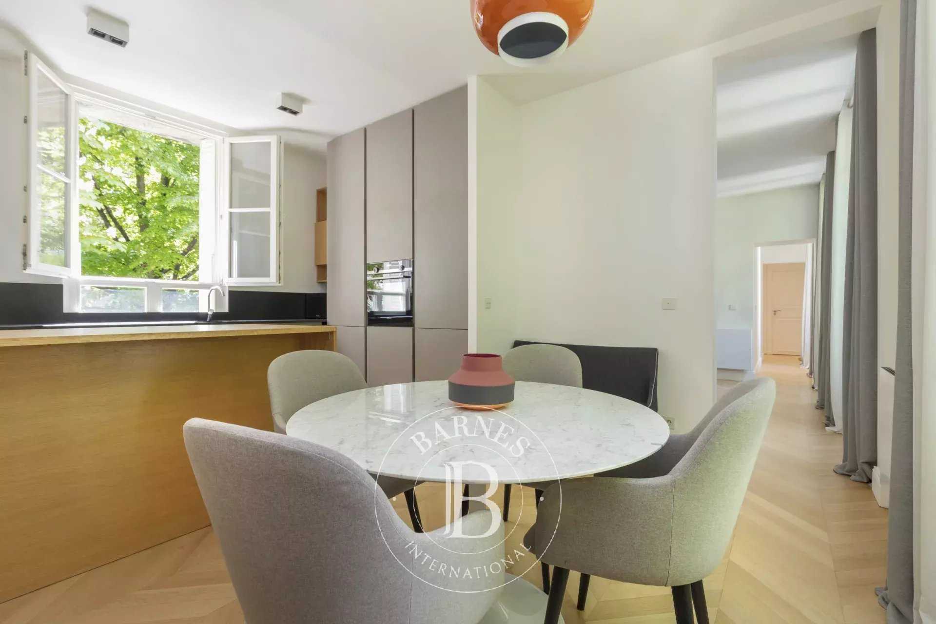 Piso Paris 75008  -  ref 85662986 (picture 1)
