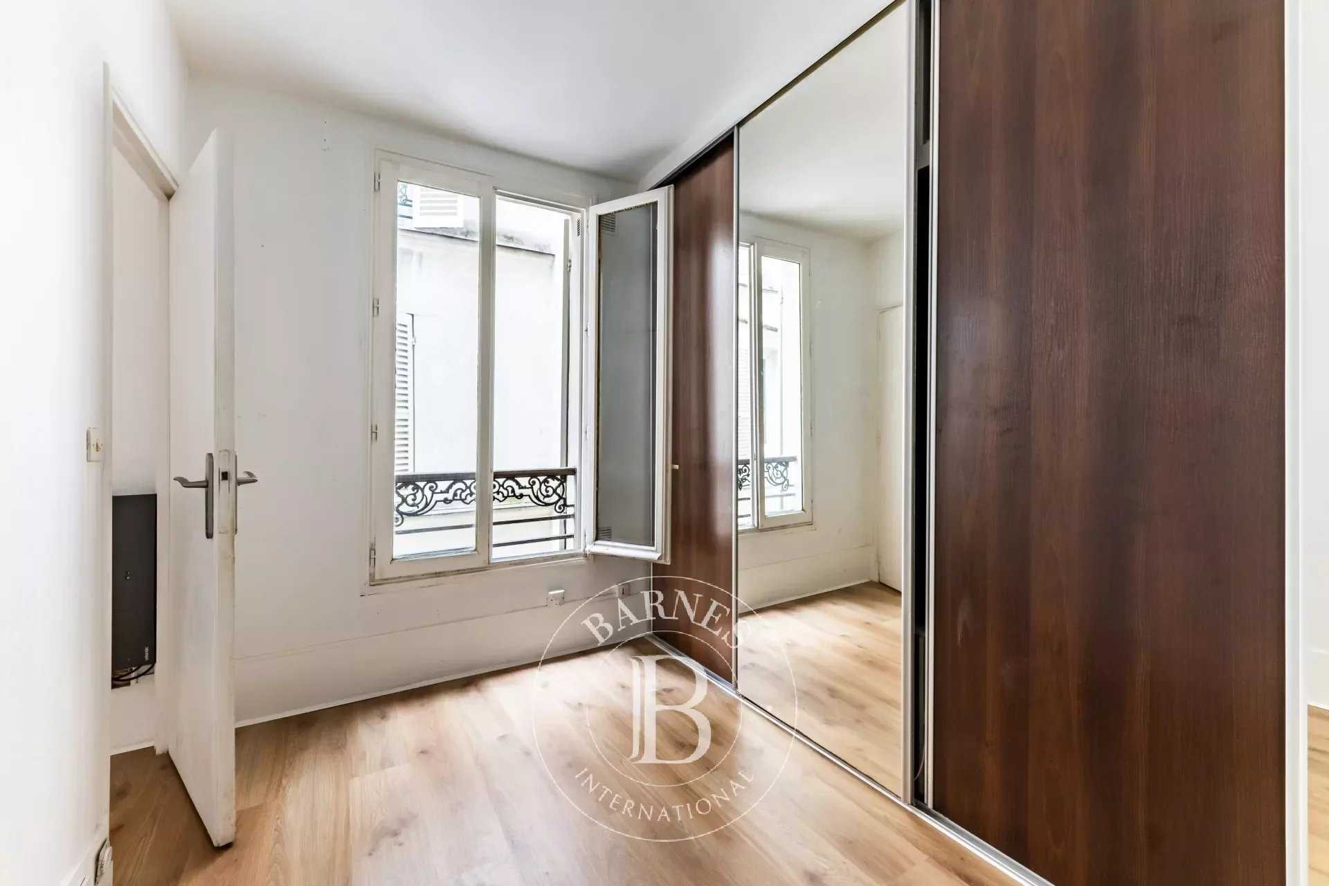 Apartment Paris 75017  -  ref 83383820 (picture 3)