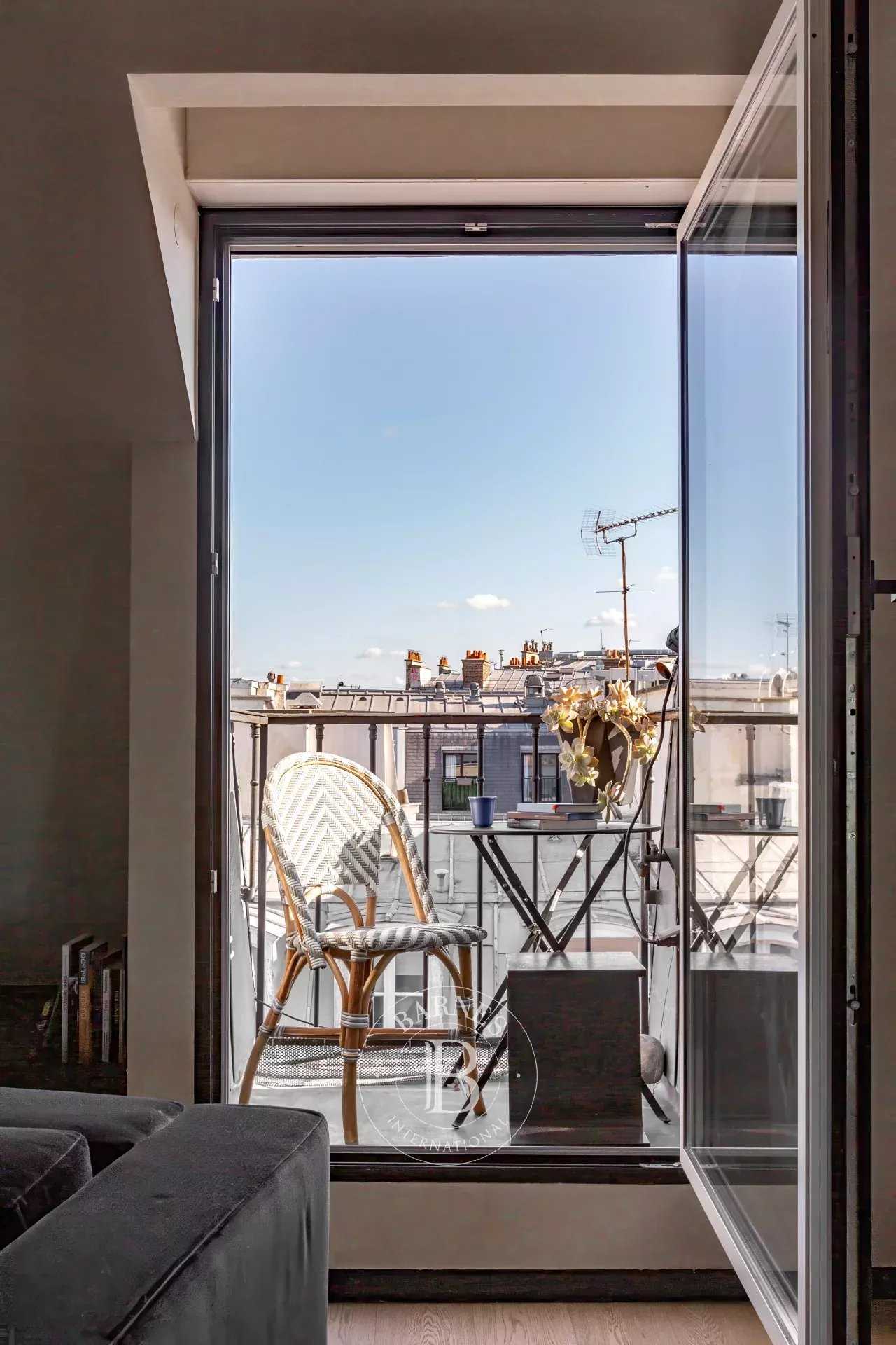 Apartment Paris 75001  -  ref 85900948 (picture 2)