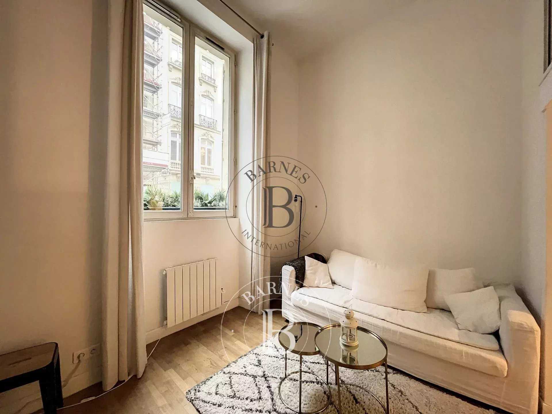 Appartement Paris 75008  -  ref 85734832 (picture 2)