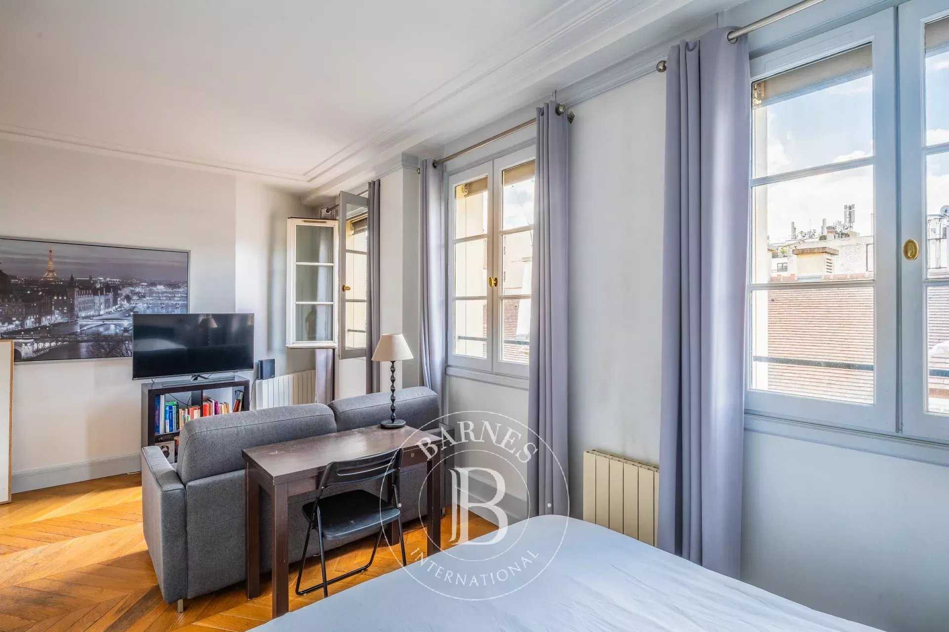 Appartement Paris 75008  -  ref 85933904 (picture 1)