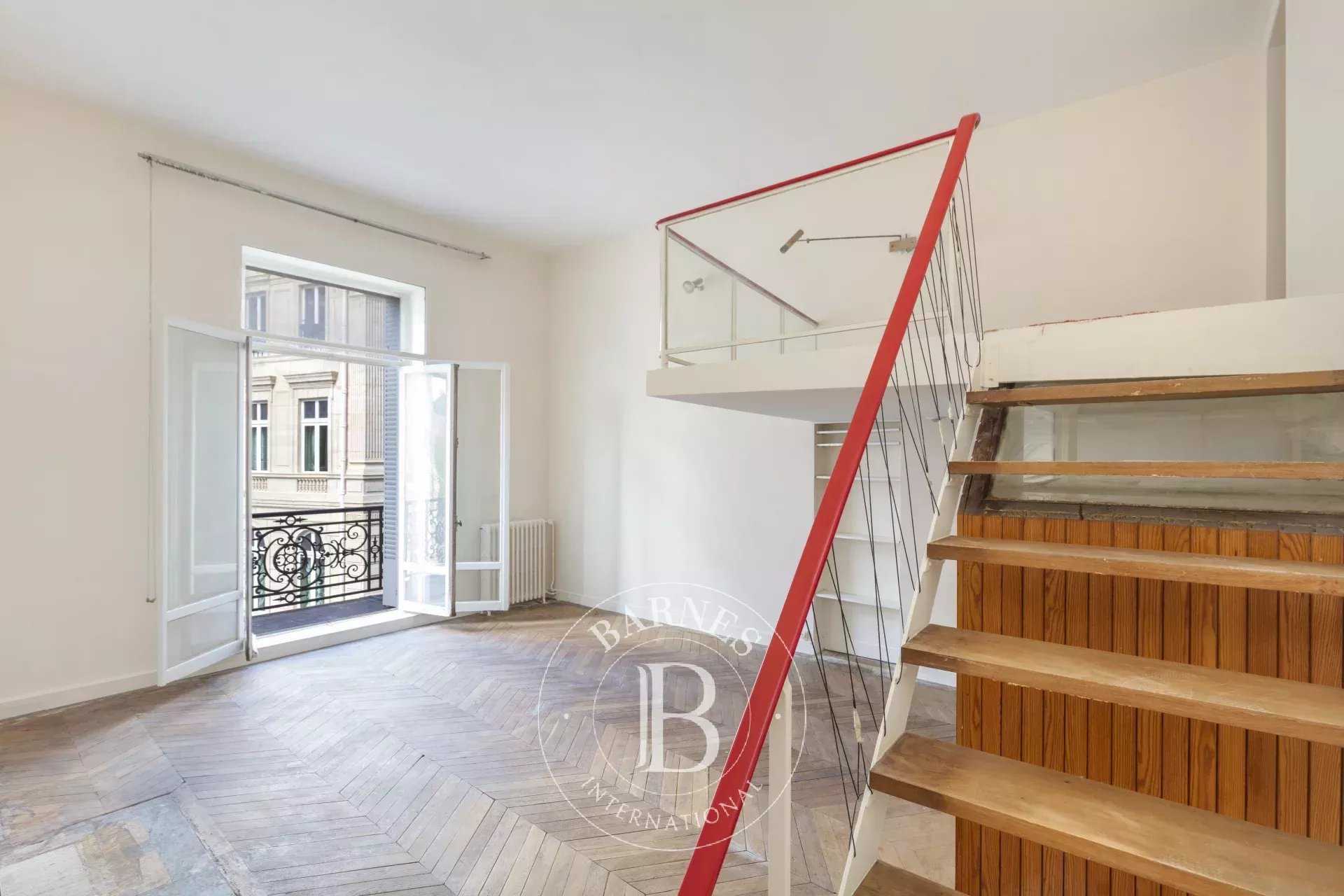 Apartment Paris 75008  -  ref 86201263 (picture 2)