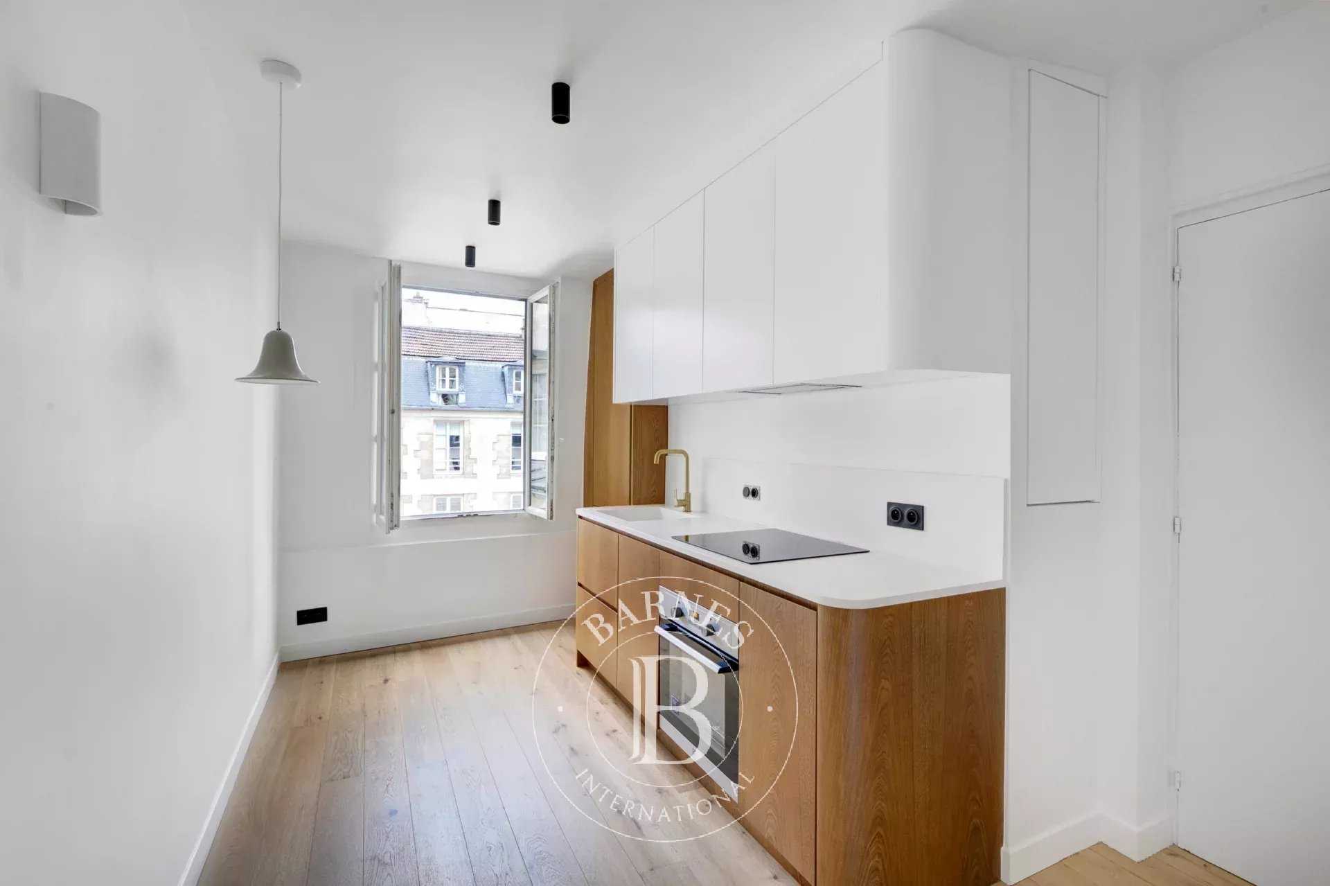 Apartment Paris 75008  -  ref 86010786 (picture 2)